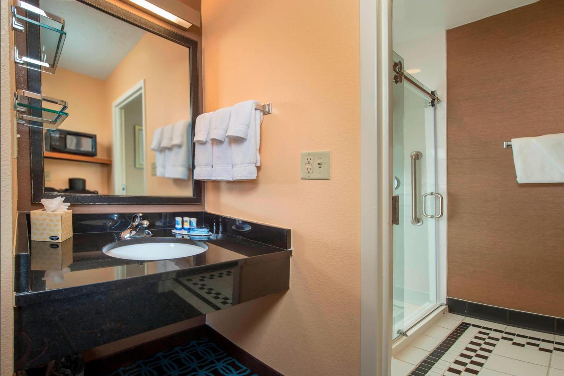 Fairfield Inn & Suites by Marriott Frederick photo 16