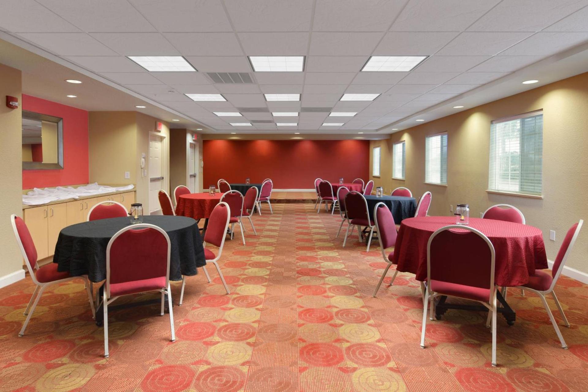TownePlace Suites by Marriott Lake Jackson Clute photo 18
