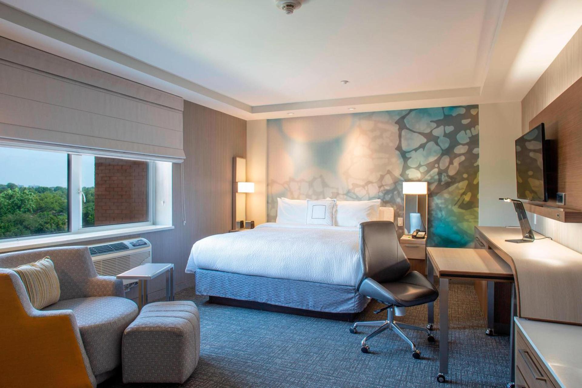 Courtyard by Marriott New York Queens/Fresh Meadows photo 12