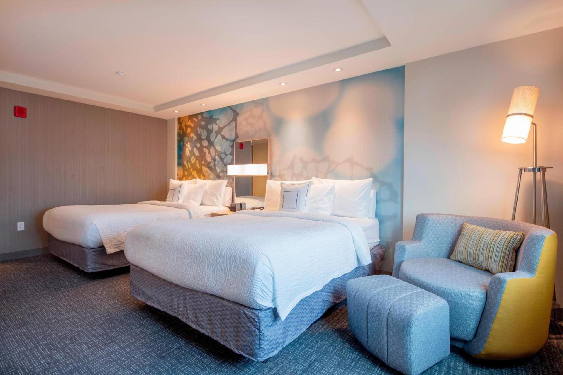 Courtyard by Marriott New York Queens/Fresh Meadows photo 8