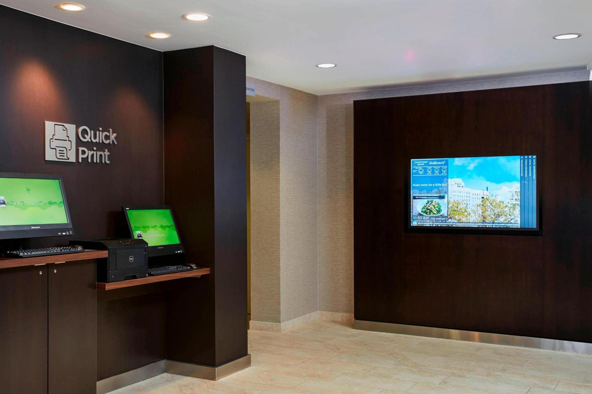 Courtyard by Marriott Detroit Pontiac/Auburn Hills photo 18