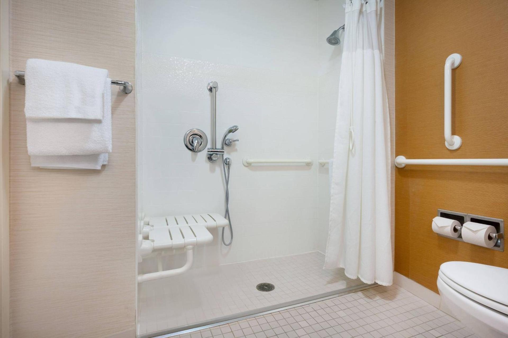 Fairfield Inn & Suites Chicago Midway Airport photo 11