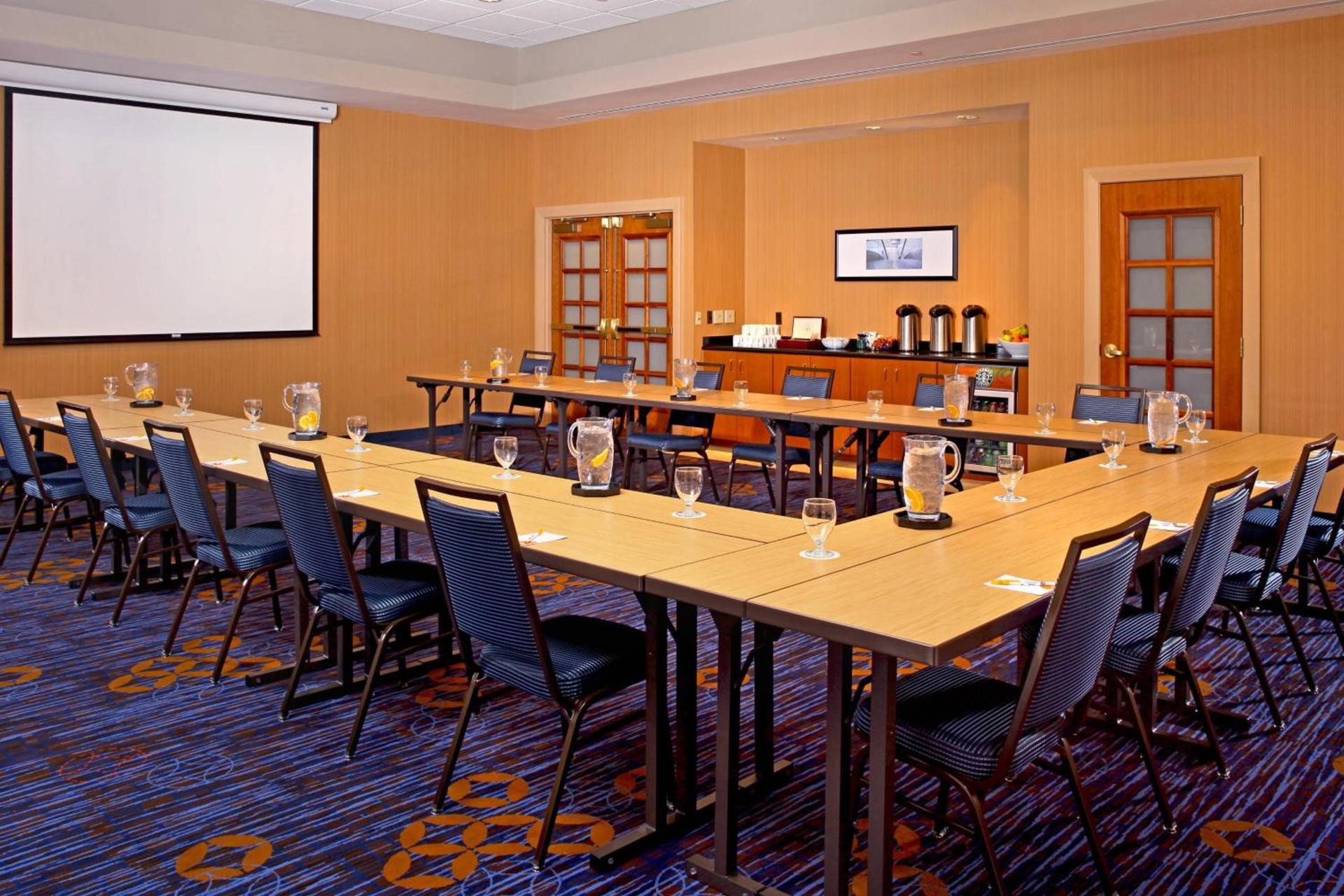Courtyard by Marriott Baltimore Downtown Inner Harbor photo 25