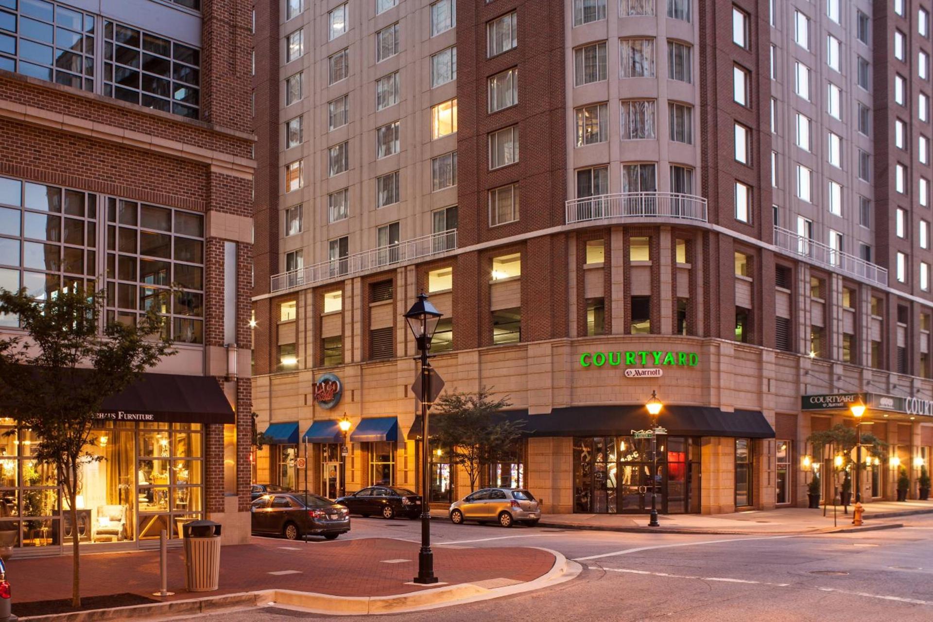 Courtyard by Marriott Baltimore Downtown Inner Harbor photo 3