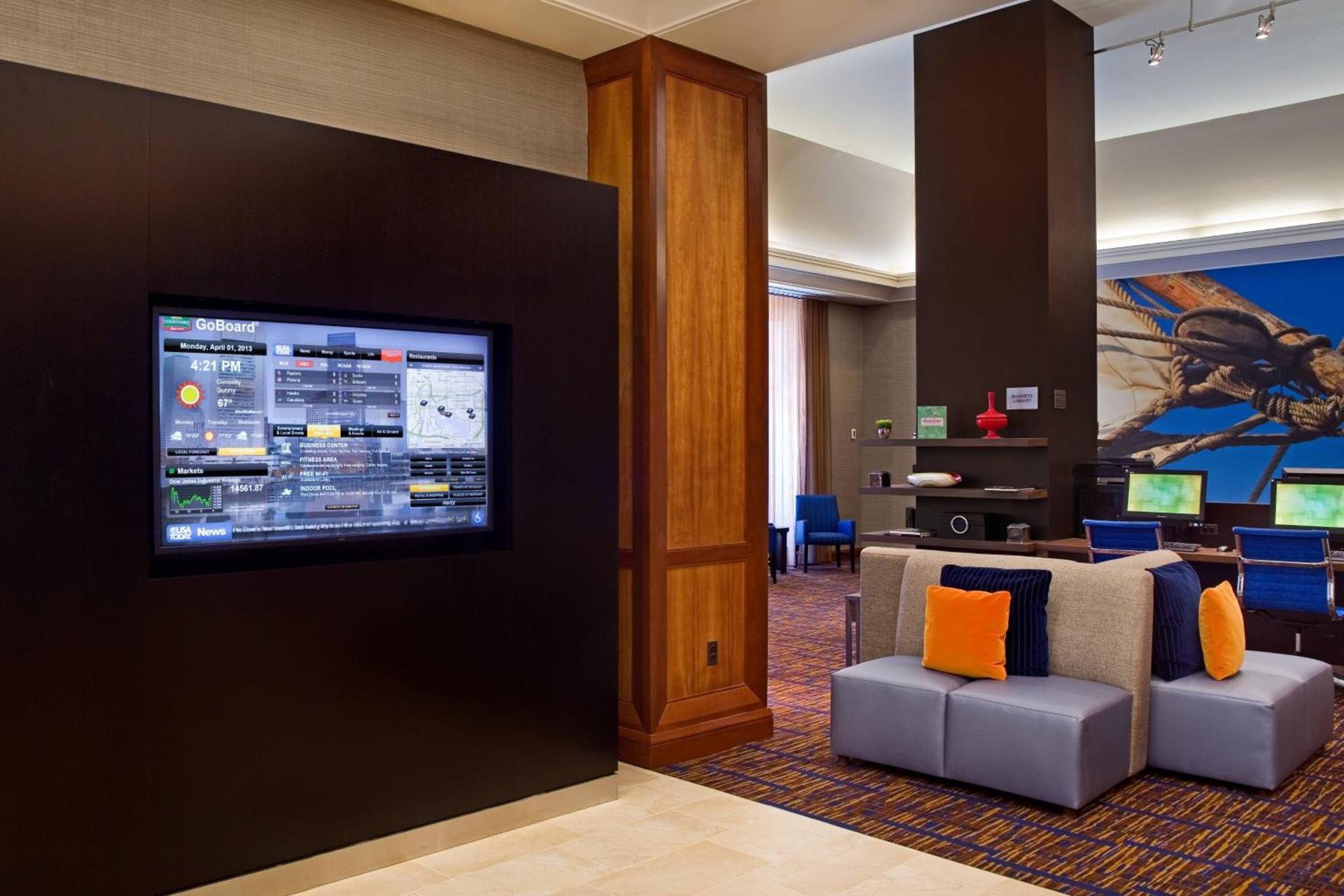 Courtyard by Marriott Baltimore Downtown Inner Harbor photo 11
