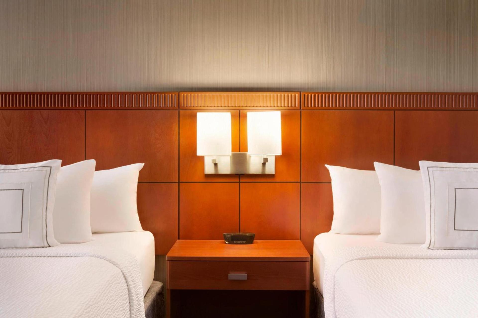 Courtyard by Marriott Bloomington Normal photo 6