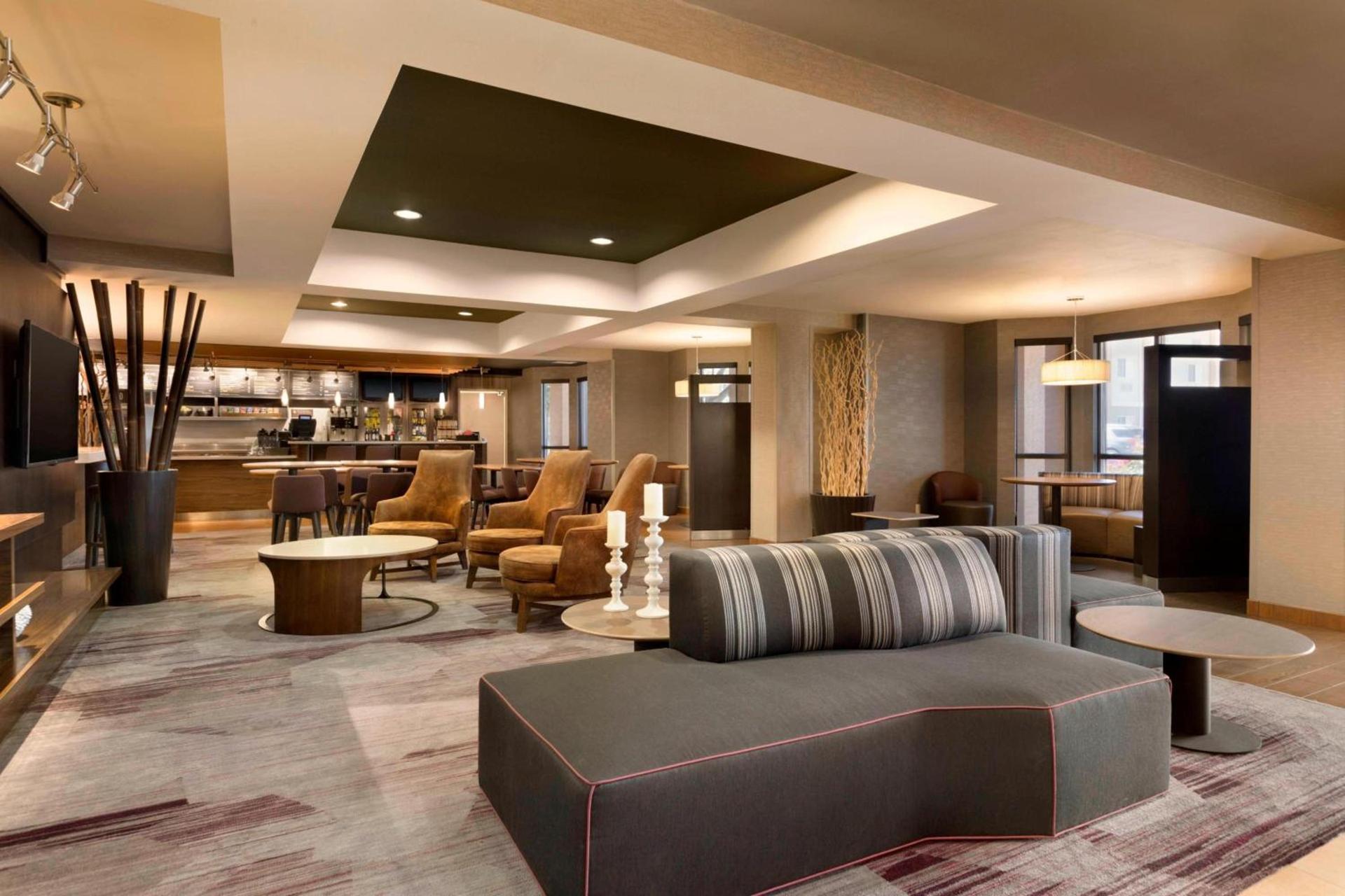Courtyard by Marriott Bloomington Normal photo 30
