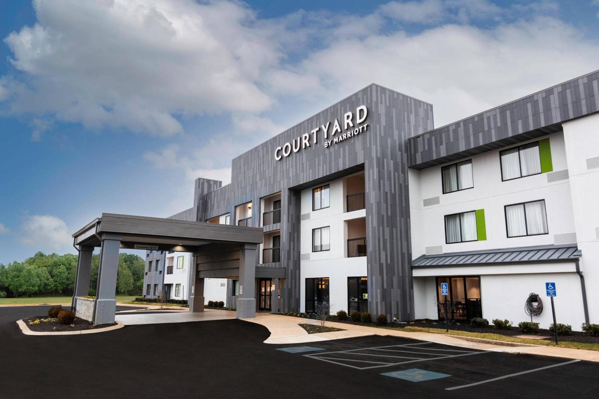 Courtyard Bowling Green Convention Center photo 1