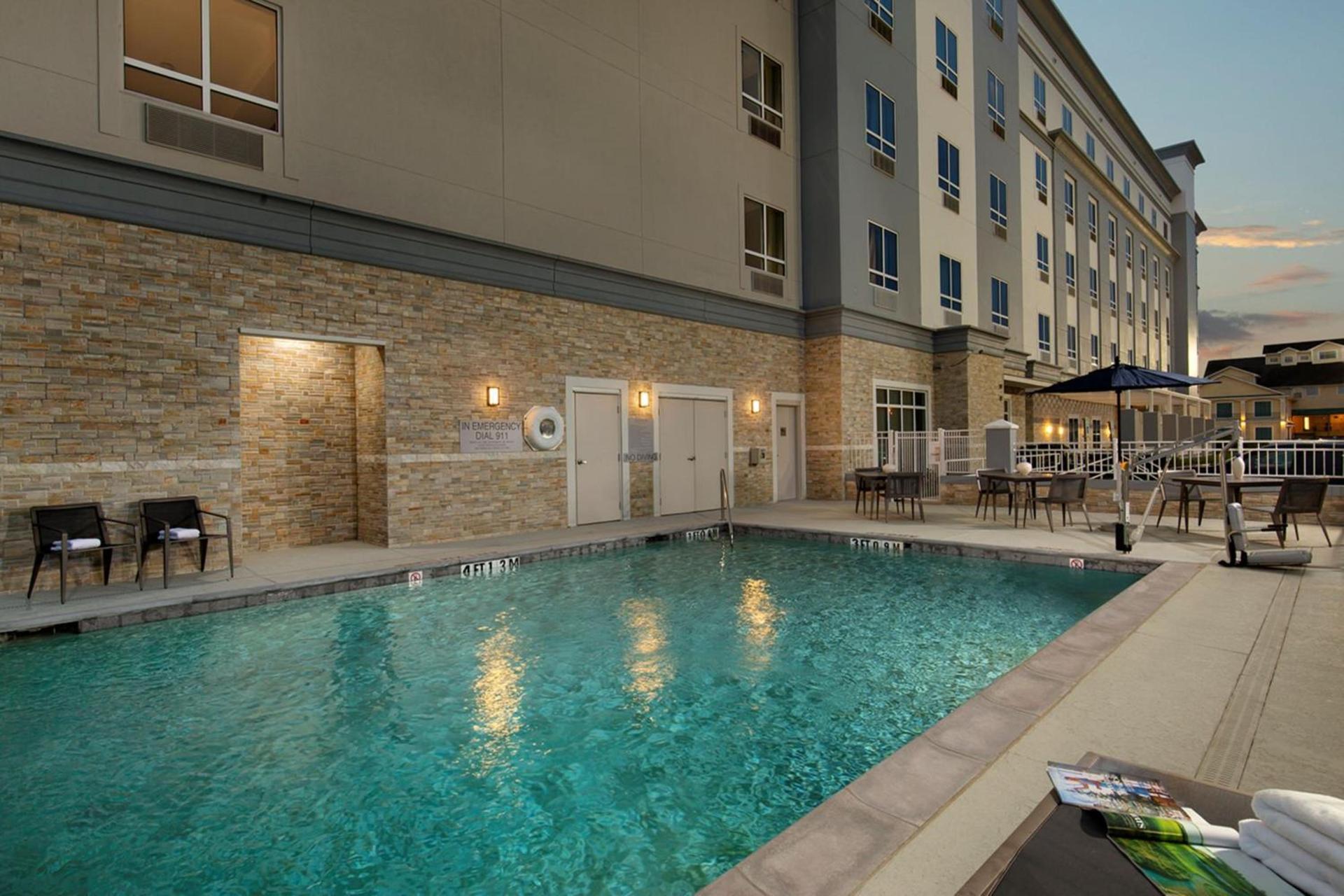 Courtyard by Marriott Houston Kemah photo 11