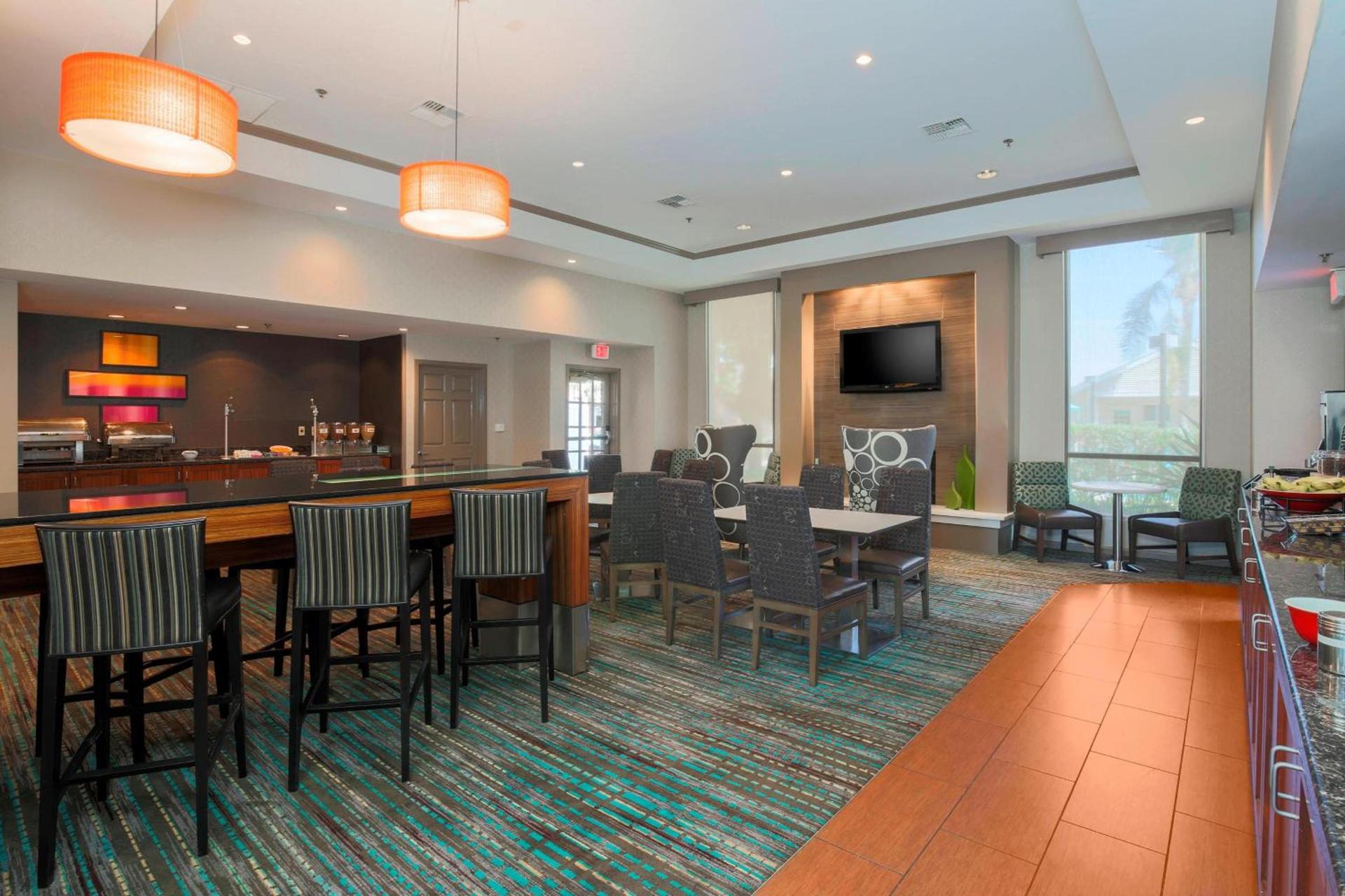Residence Inn Bakersfield photo 2