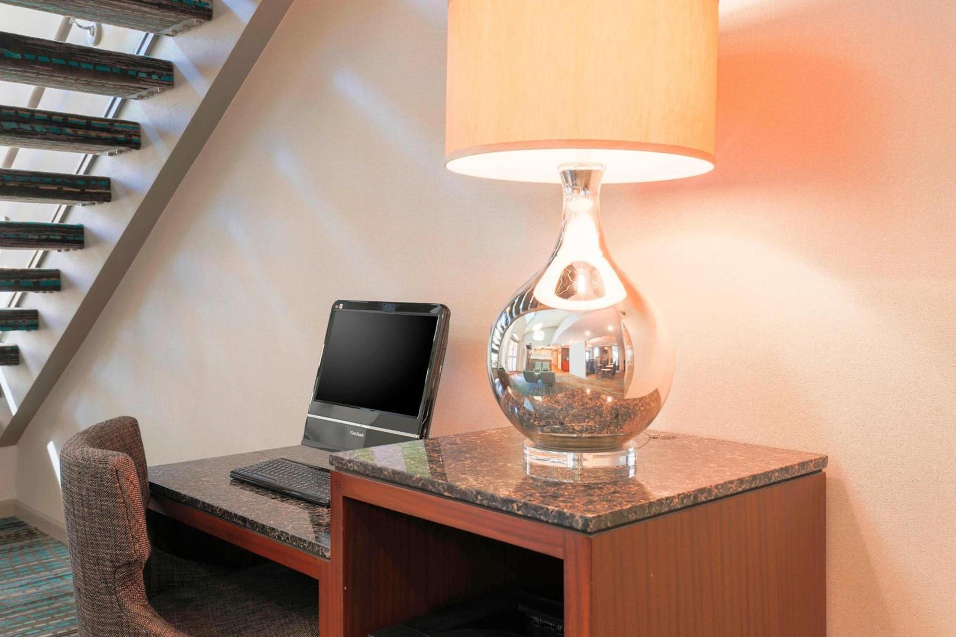 Residence Inn Bakersfield photo 19