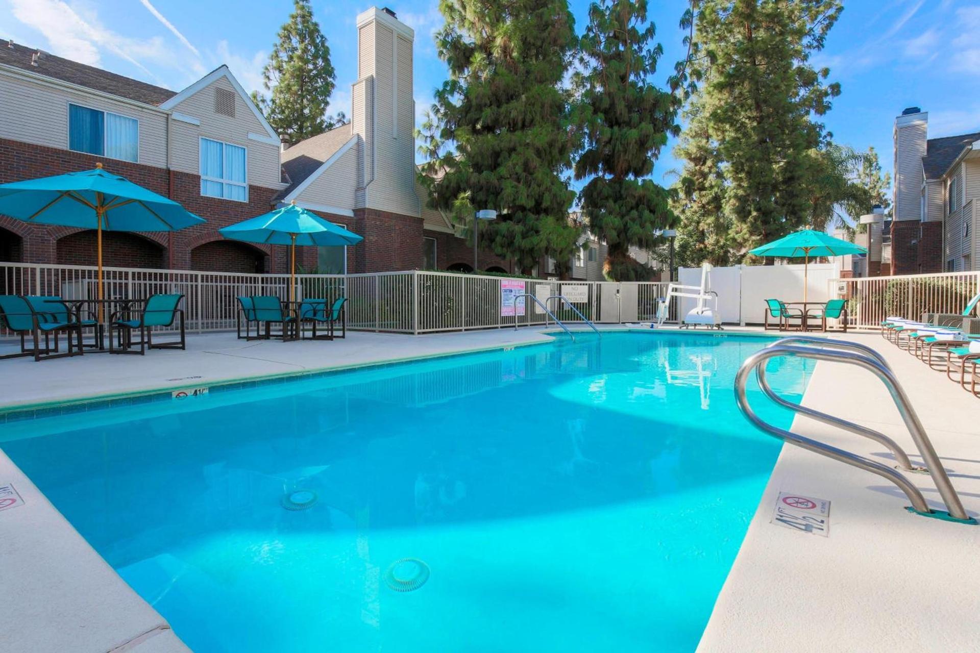Residence Inn Bakersfield photo 26