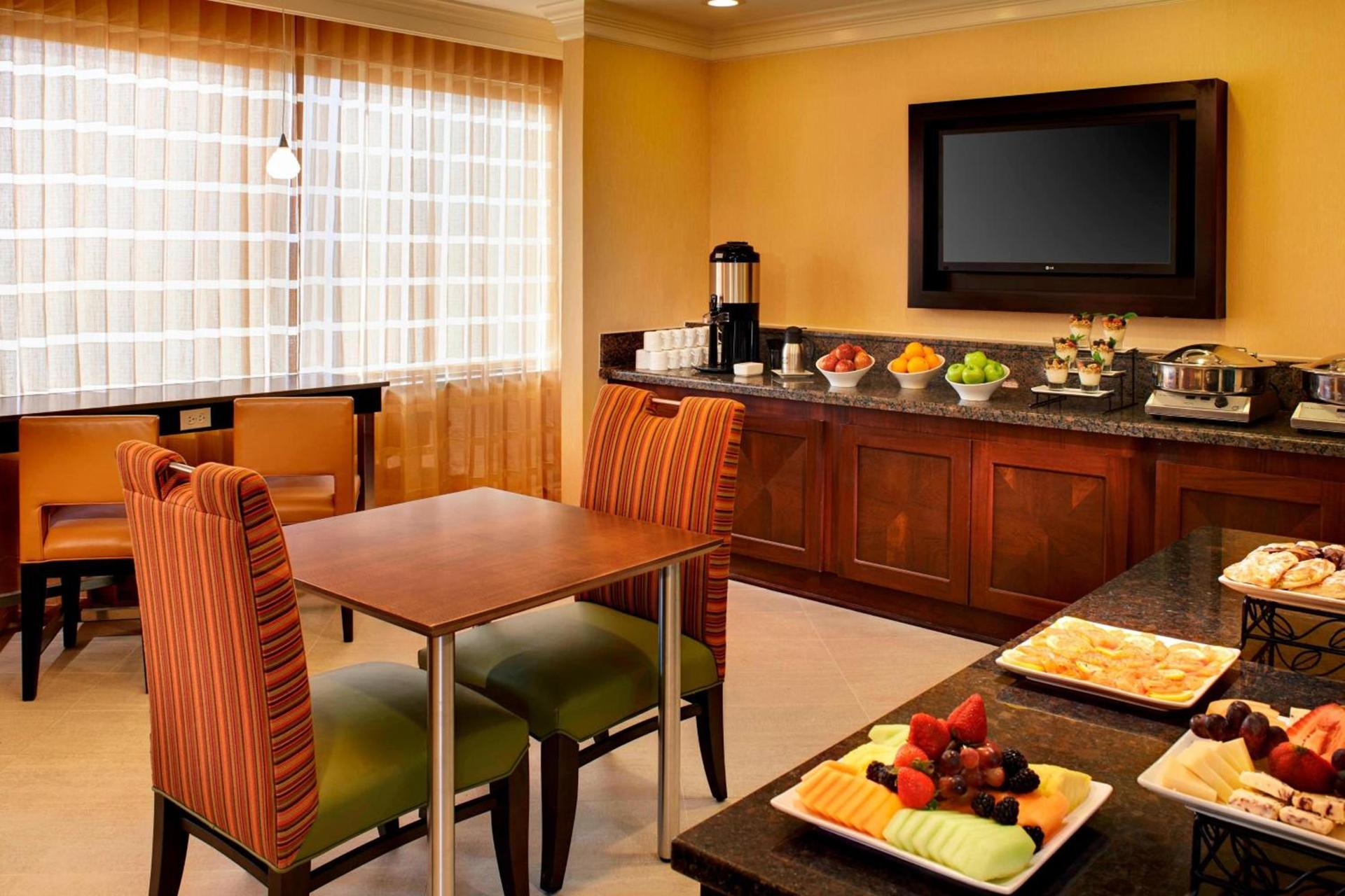 Marriott Columbia photo 17