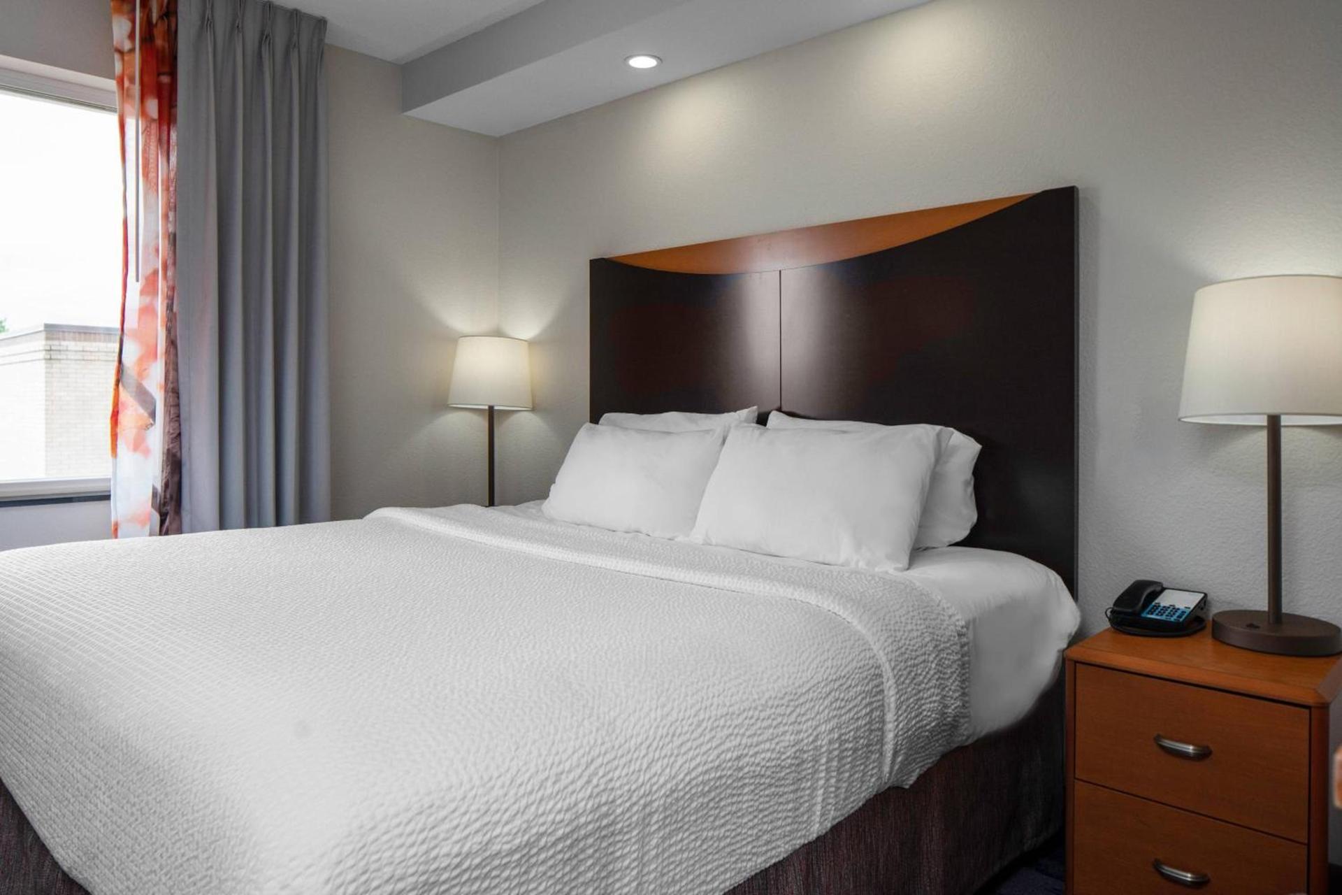 Fairfield Inn & Suites Jefferson City photo 11