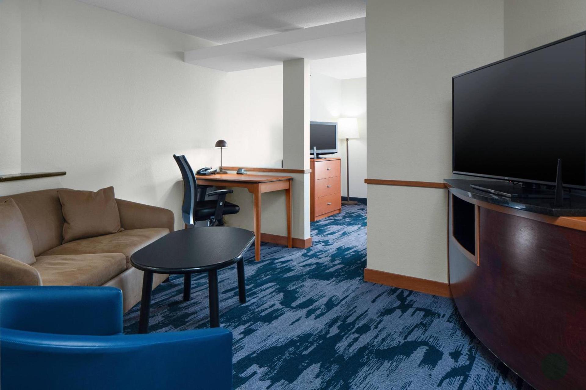 Fairfield Inn & Suites Jefferson City photo 10