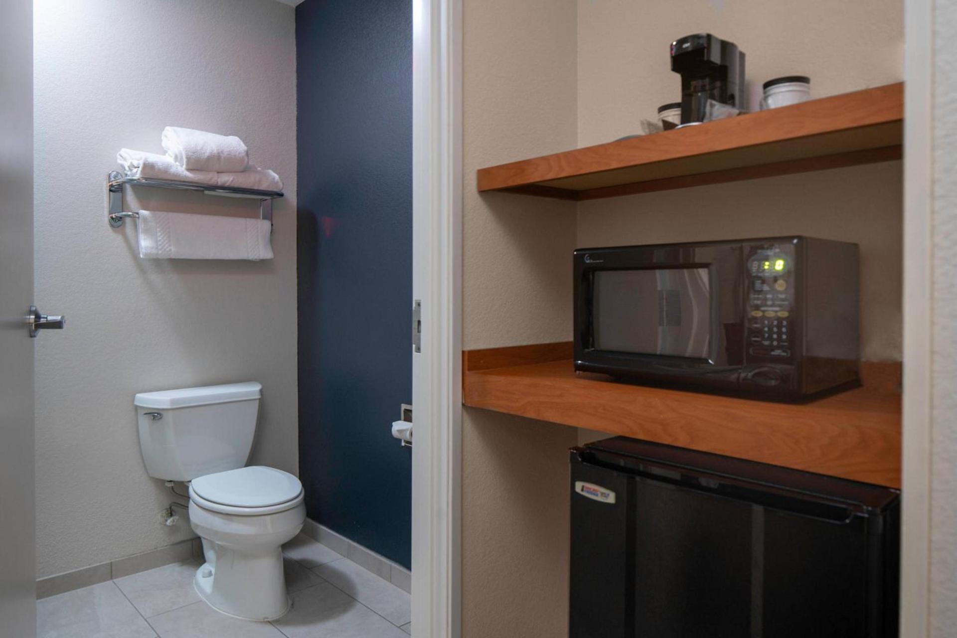 Fairfield Inn & Suites Jefferson City photo 13