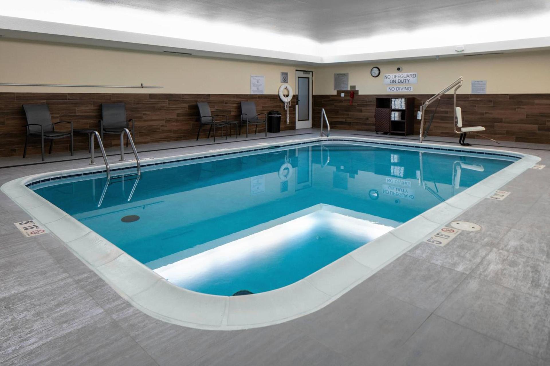 Fairfield Inn & Suites Jefferson City photo 18