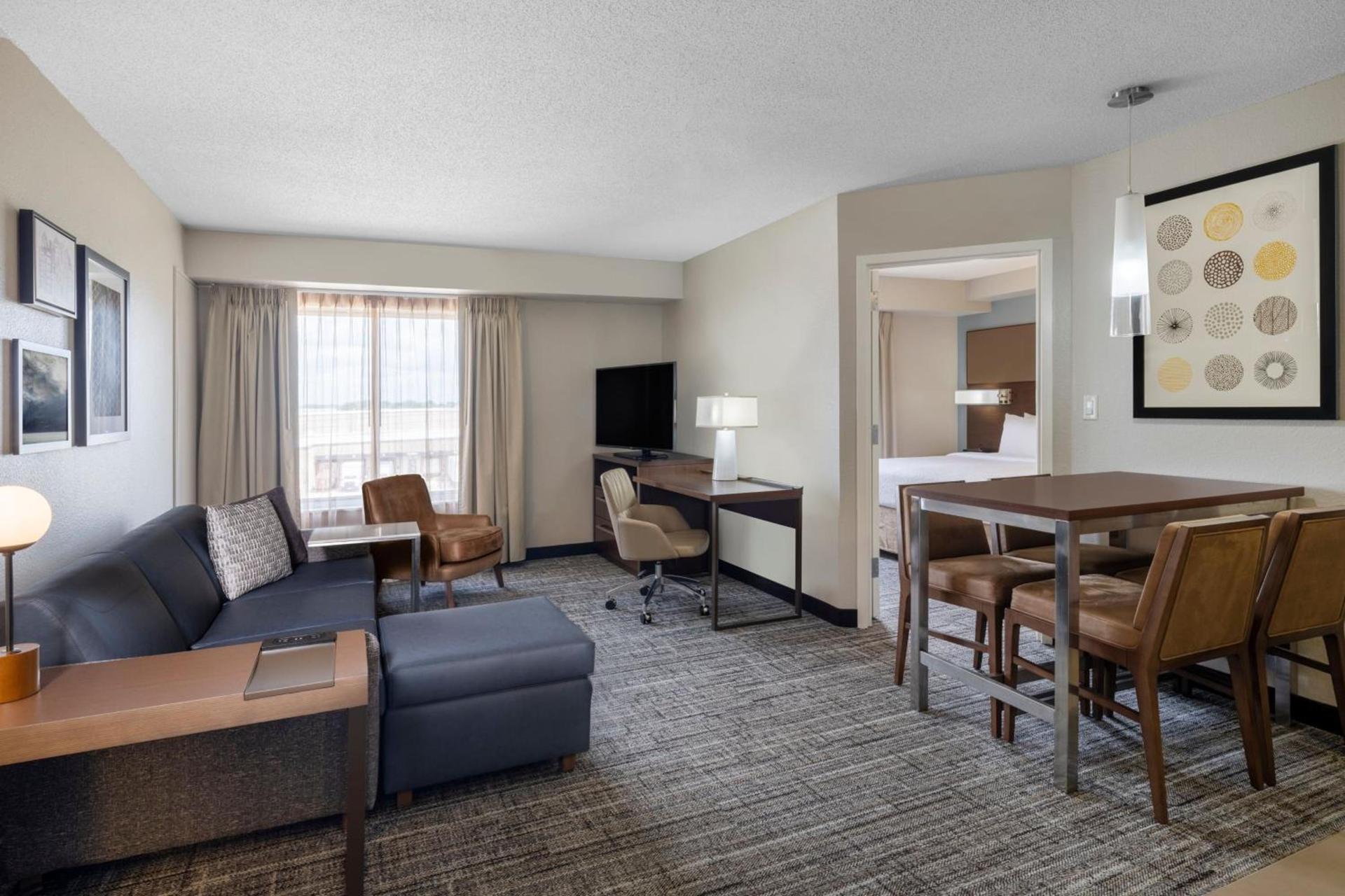Residence Inn by Marriott Bloomington photo 8