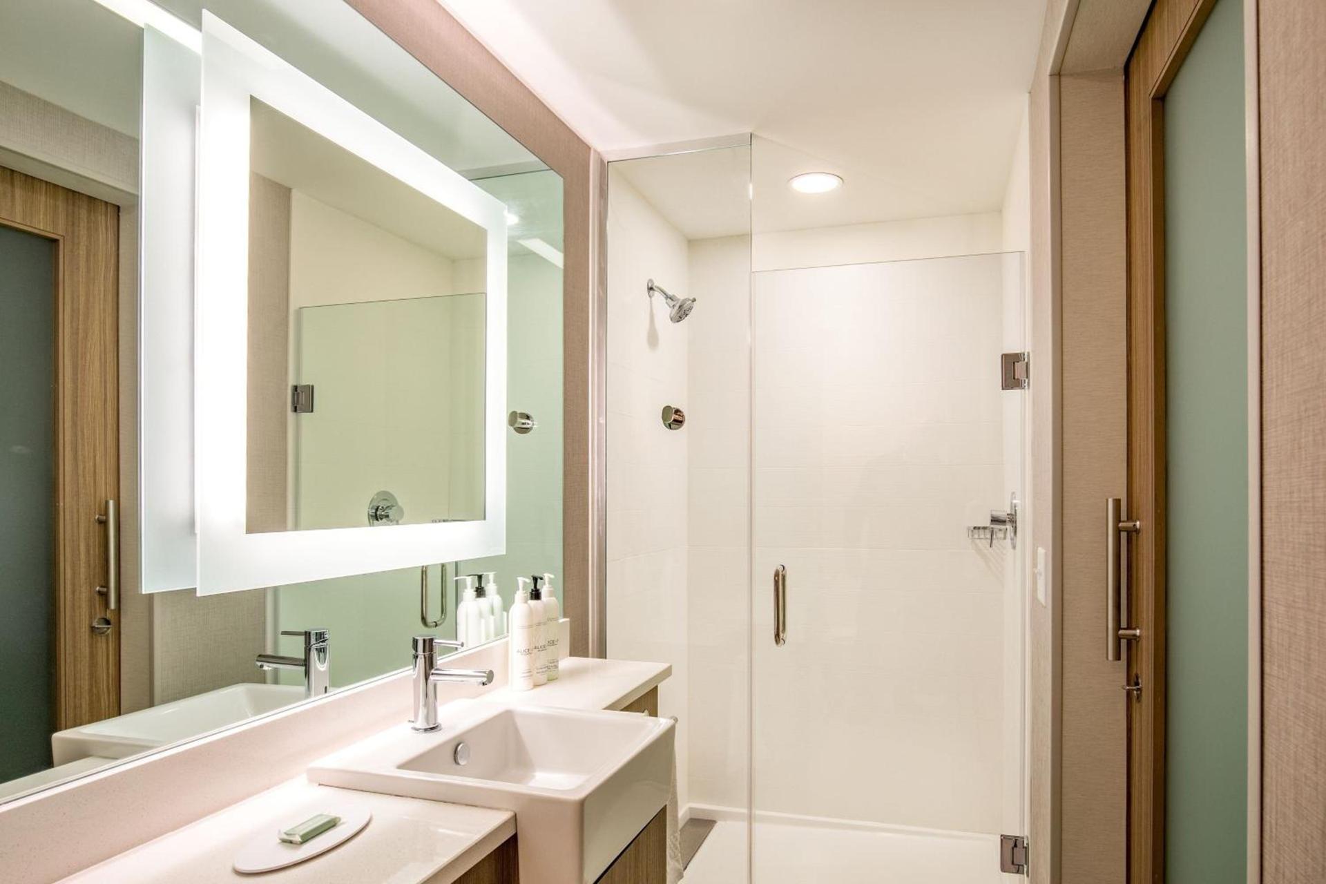 SpringHill Suites by Marriott Boston Logan Airport Revere Beach photo 15