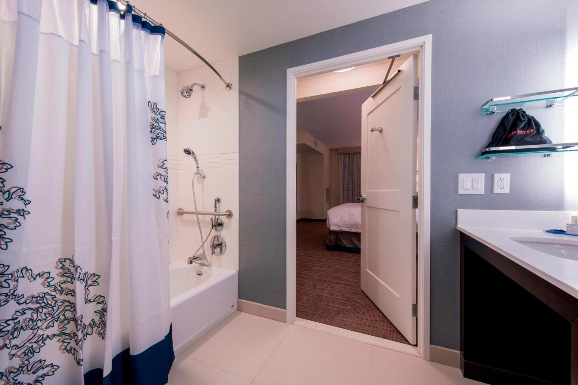 Residence Inn by Marriott Nashua photo 18
