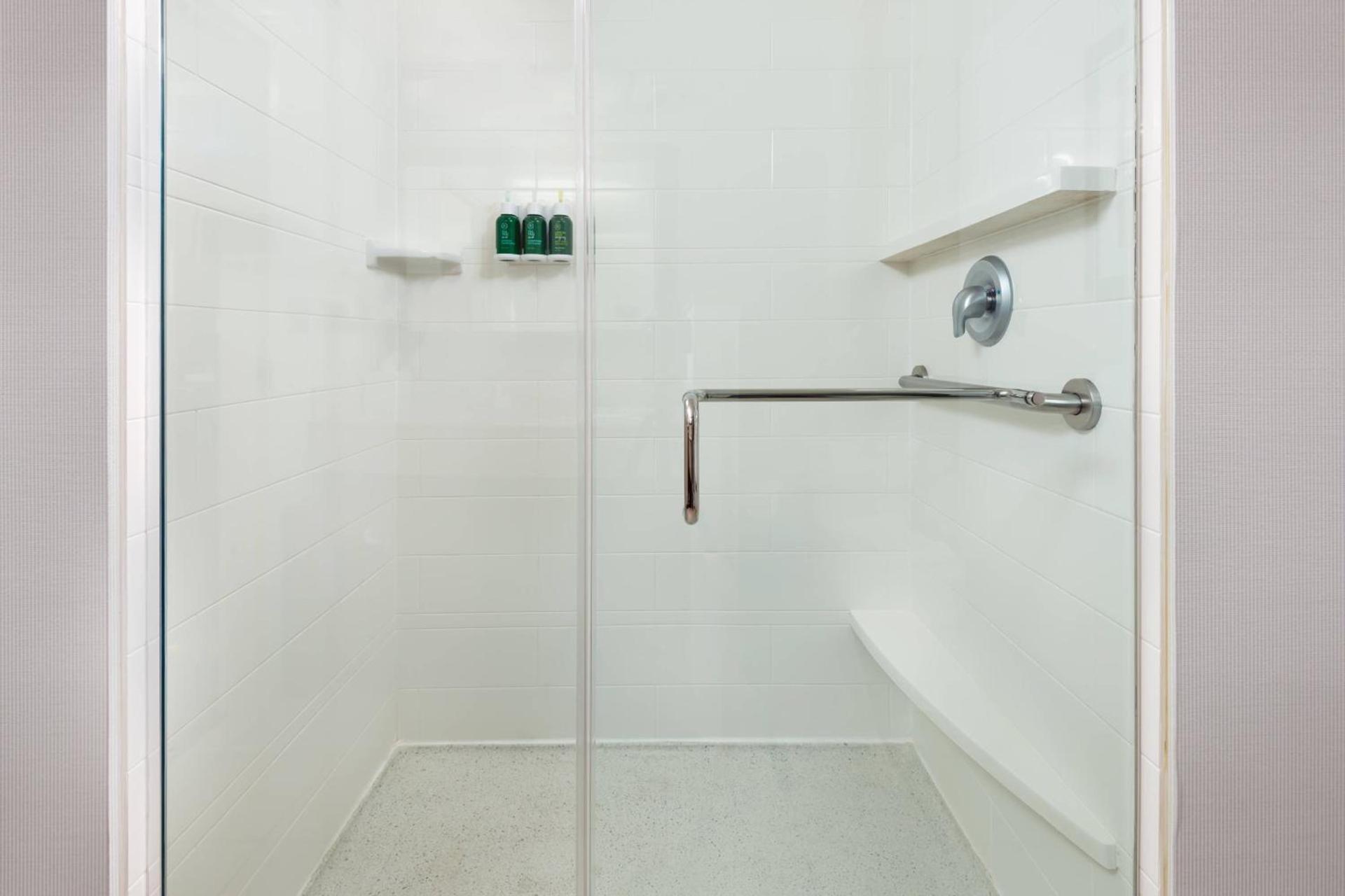 Courtyard by Marriott Buffalo Airport photo 15