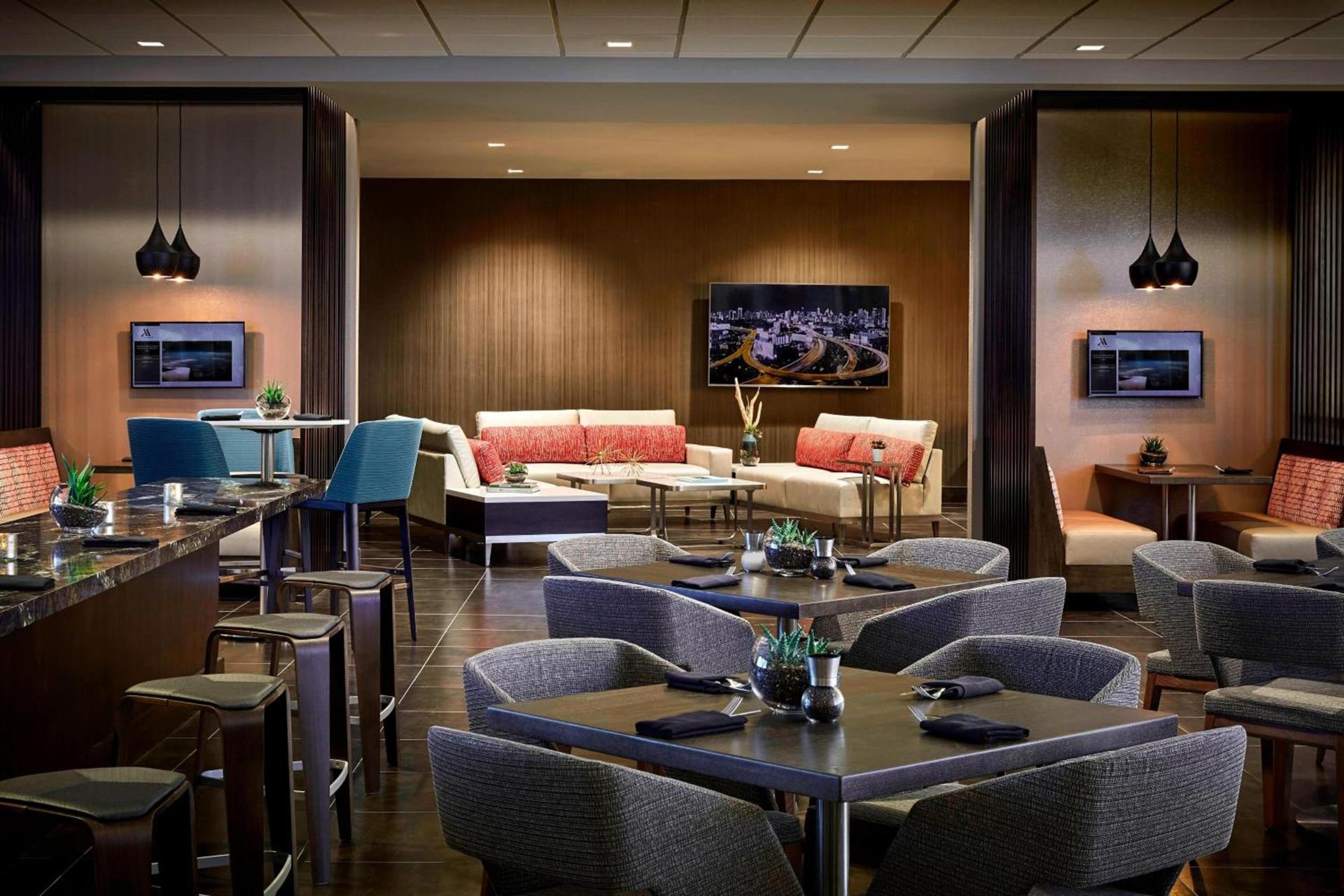 Los Angeles Airport Marriott photo 47