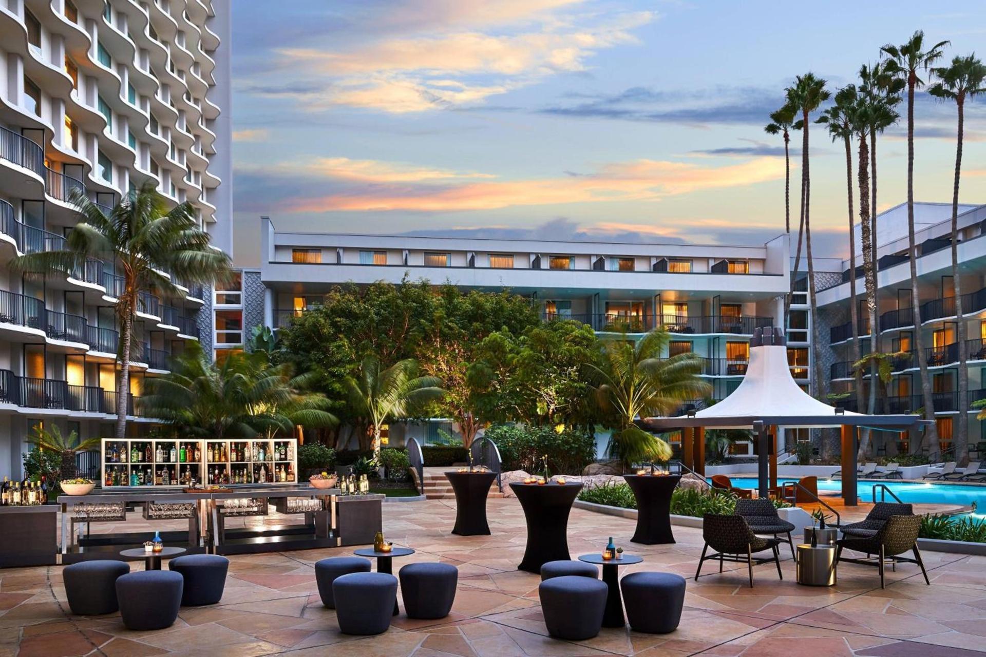 Los Angeles Airport Marriott photo 82