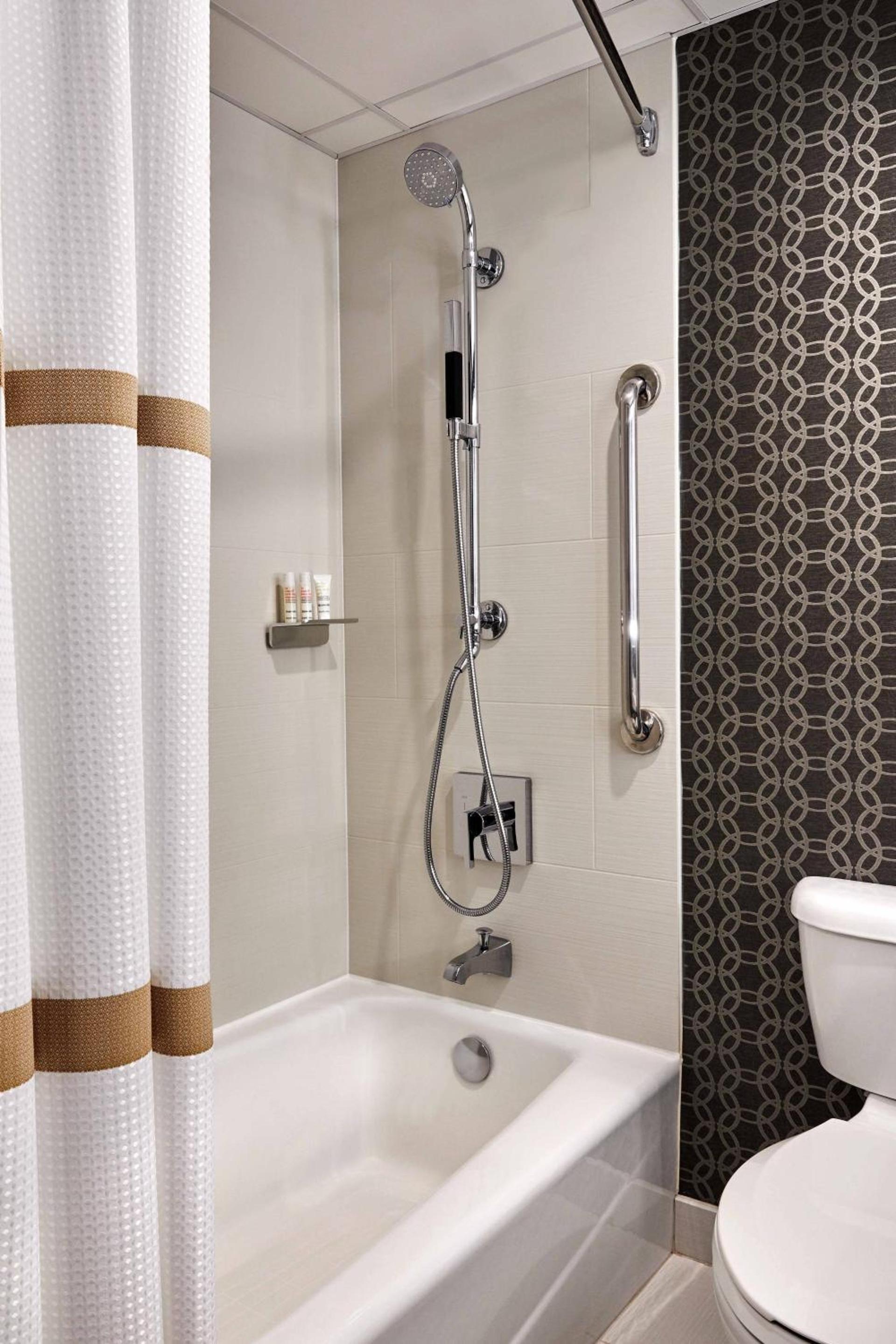 Los Angeles Airport Marriott photo 22