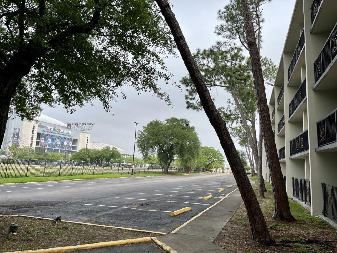 Wingate Houston near NRG Park/Medical Center photo 25