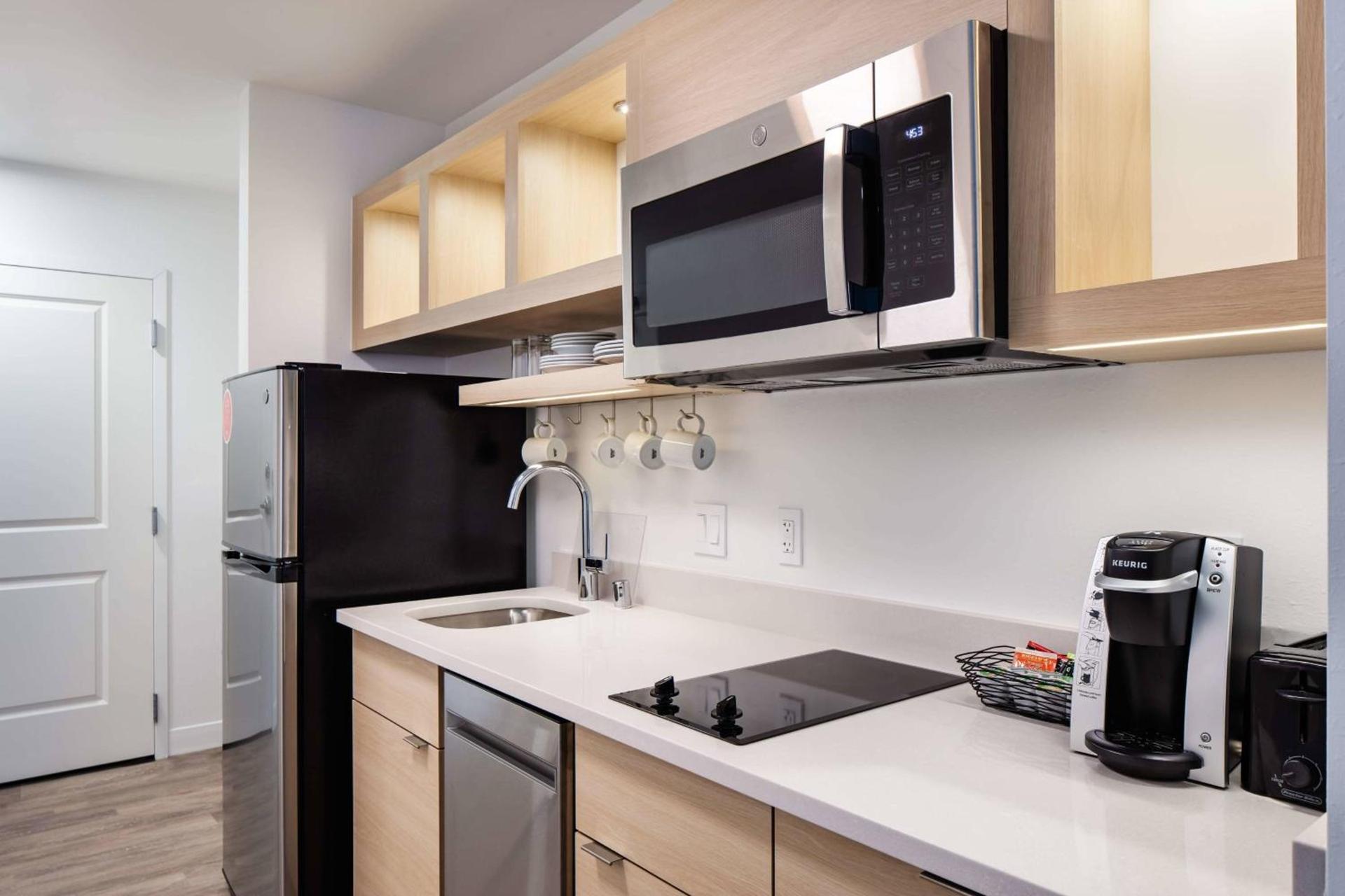 TownePlace Suites By Marriott Milwaukee West Bend photo 6