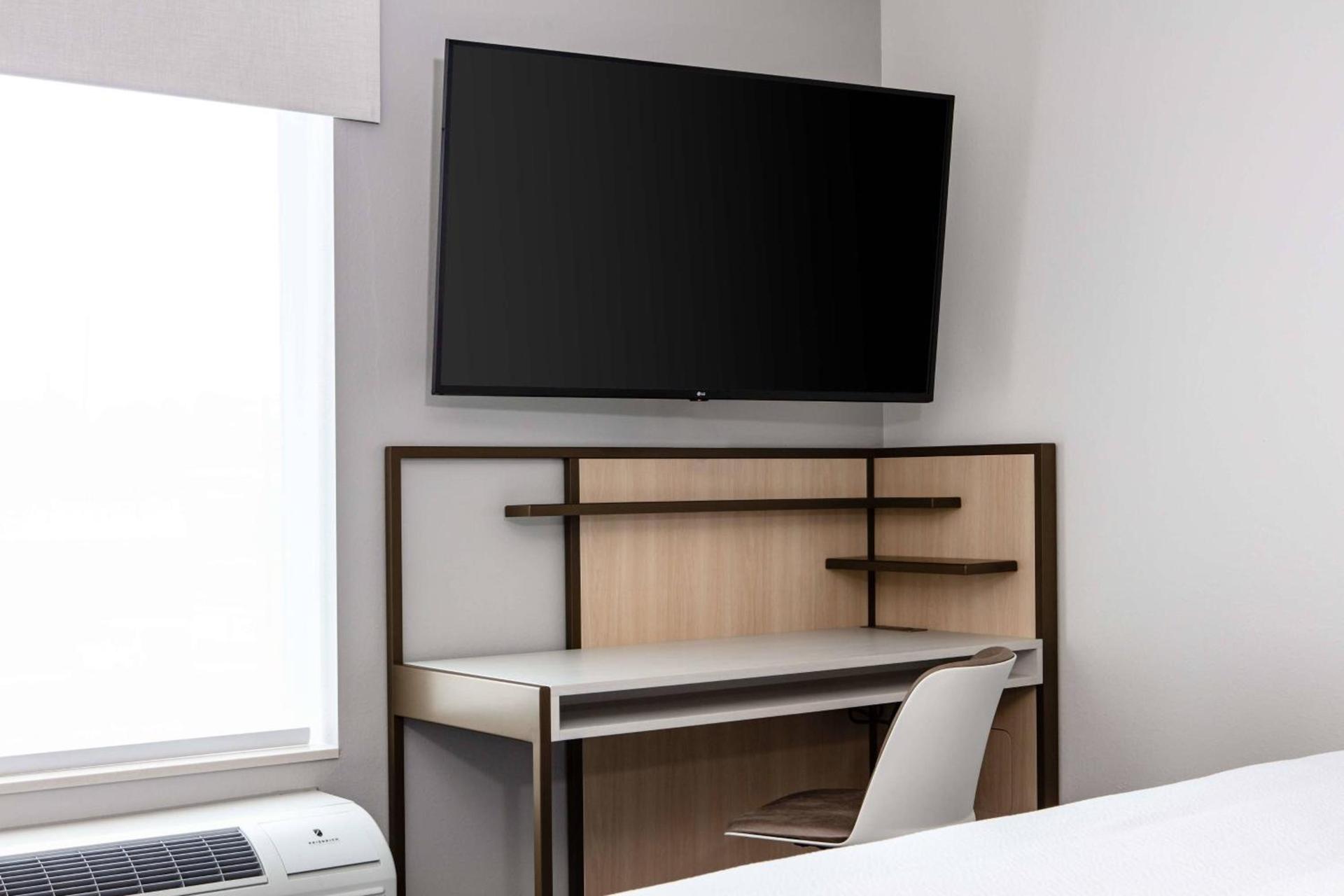 TownePlace Suites By Marriott Milwaukee West Bend photo 11