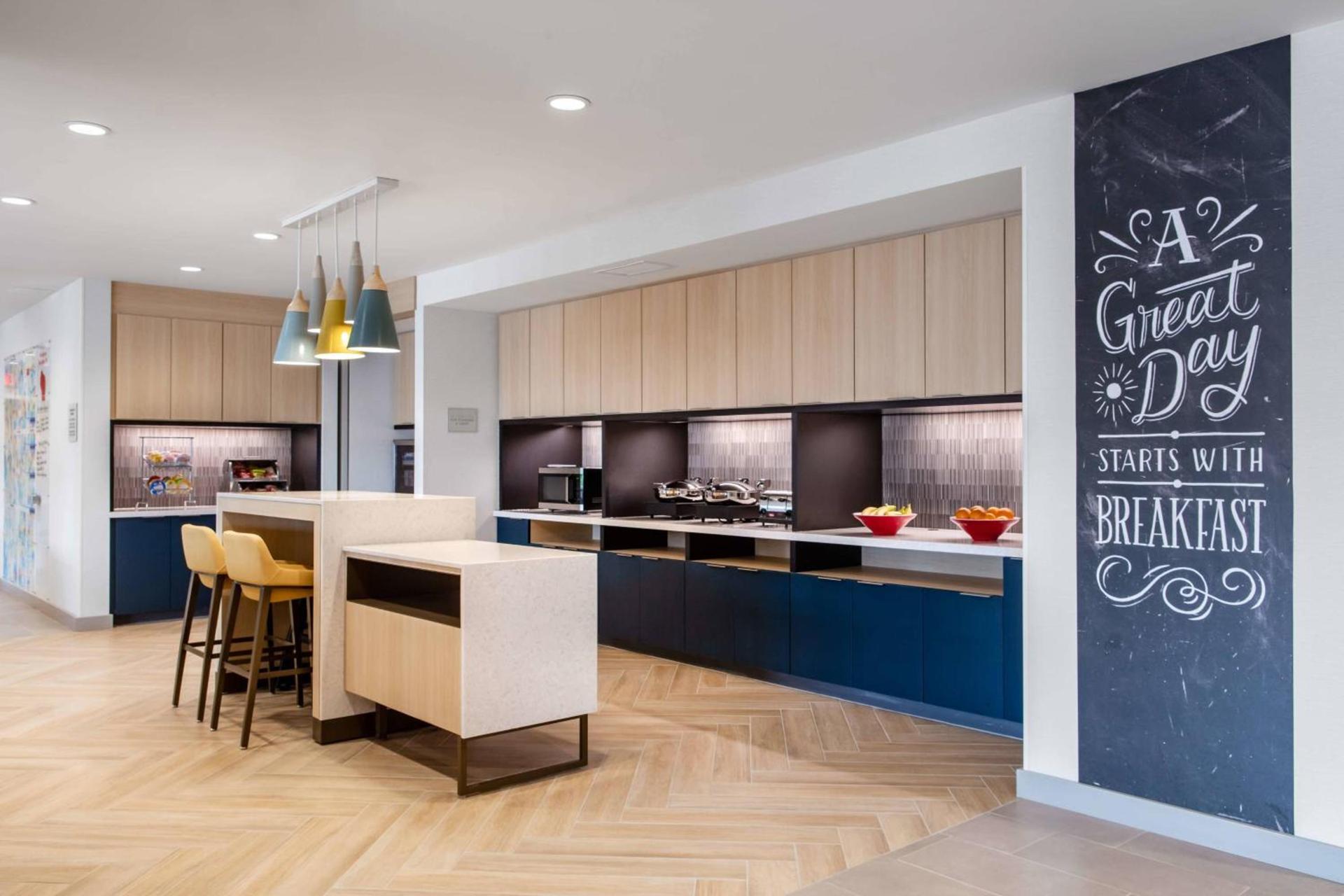 TownePlace Suites By Marriott Milwaukee West Bend photo 22