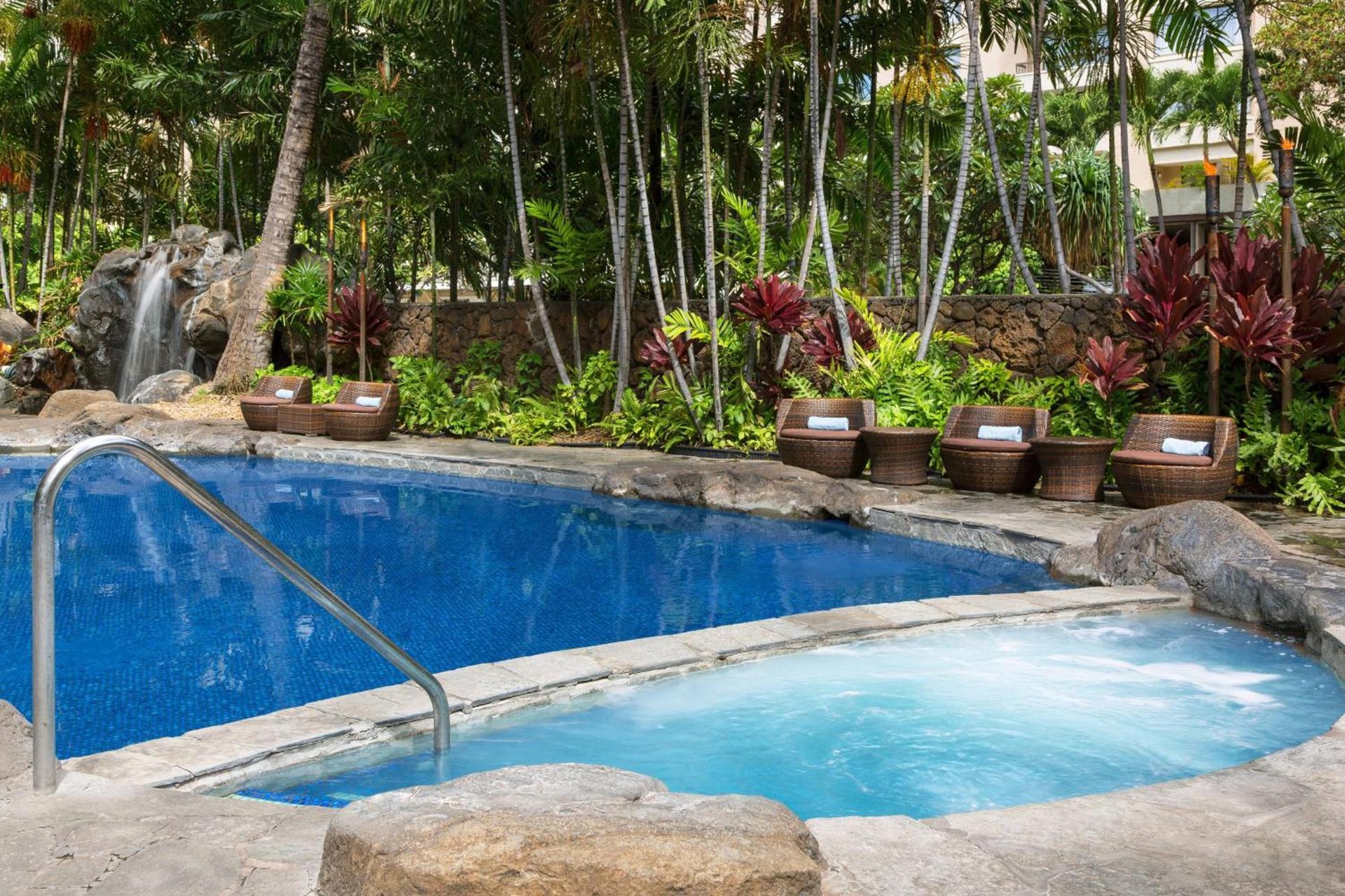 Courtyard by Marriott Waikiki Beach photo 52