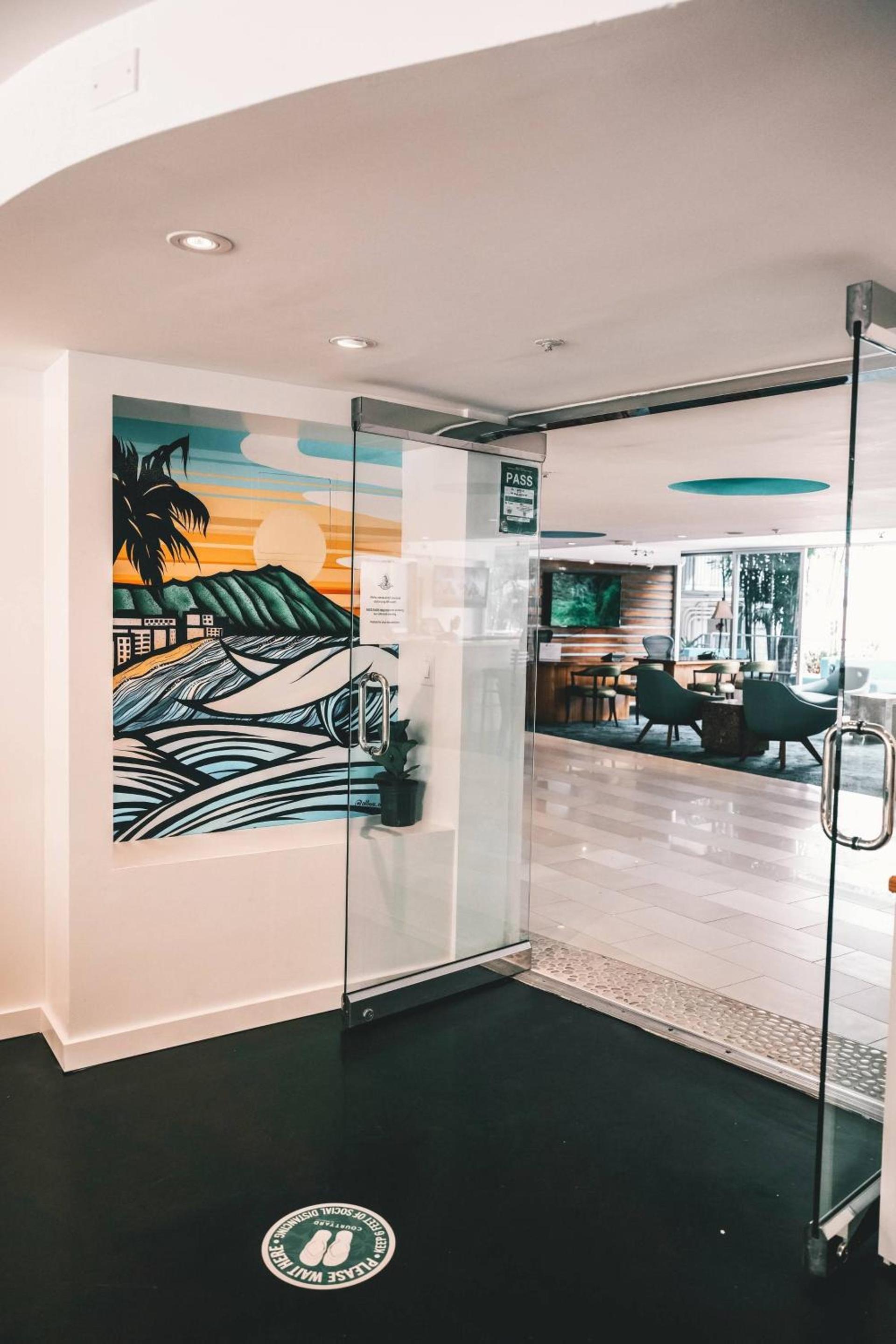 Courtyard by Marriott Waikiki Beach photo 42
