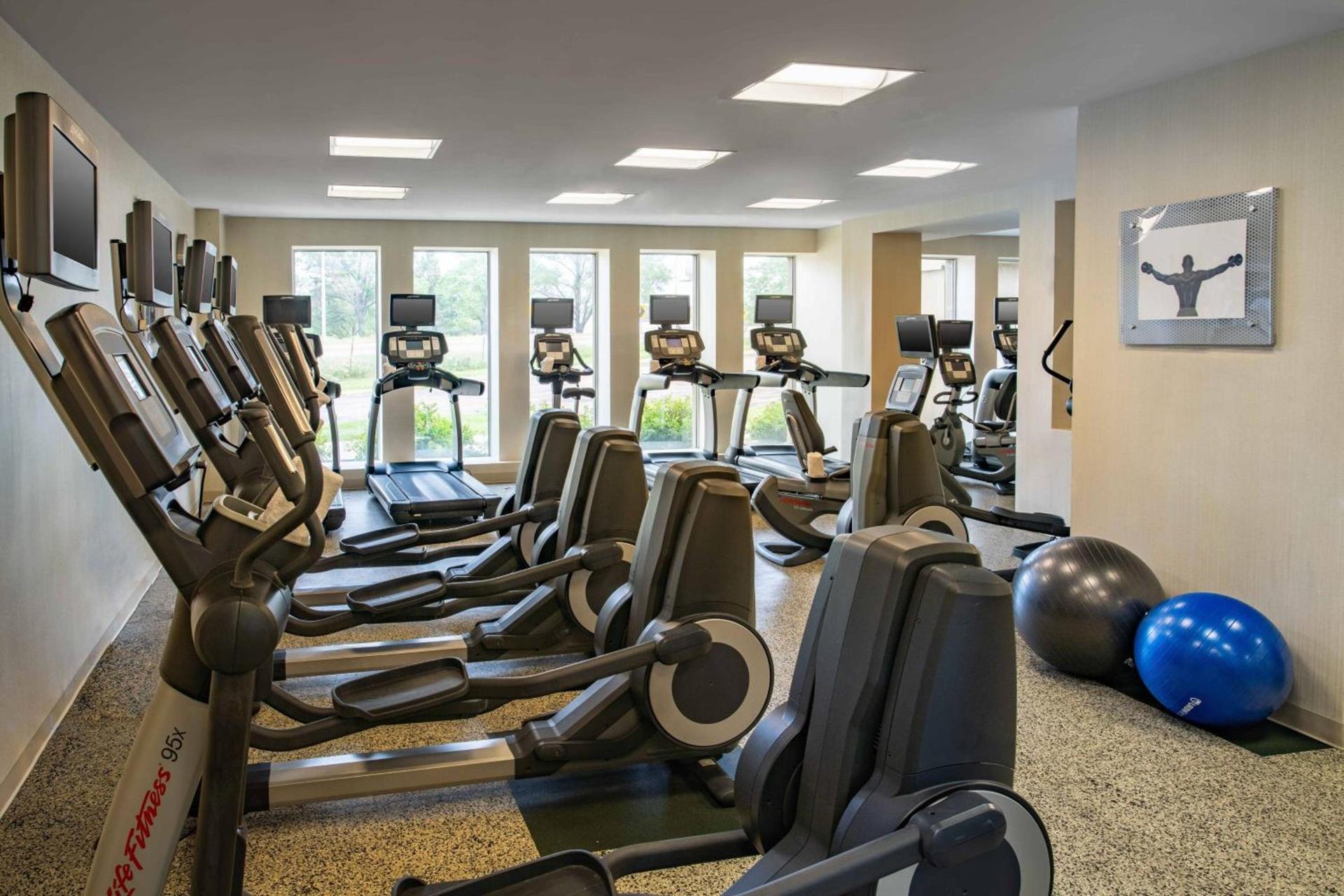 DoubleTree by Hilton Minneapolis Airport, MN photo 62