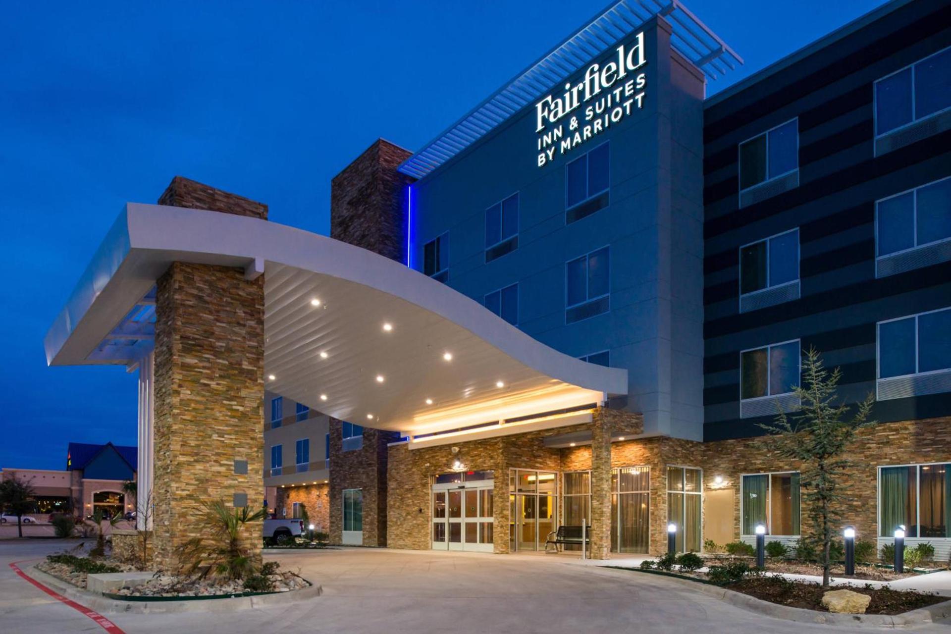 Fairfield Inn & Suites by Marriott Fort Worth Southwest at Cityview photo 3