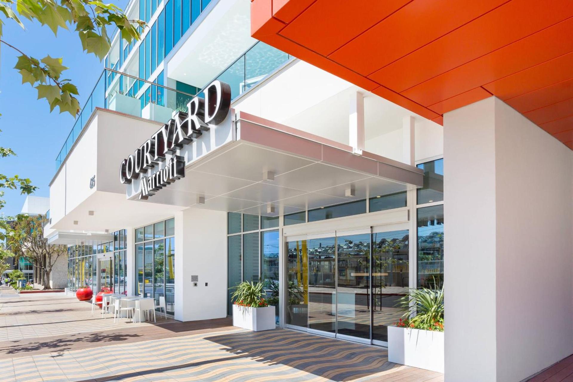 Courtyard by Marriott Santa Monica photo 3
