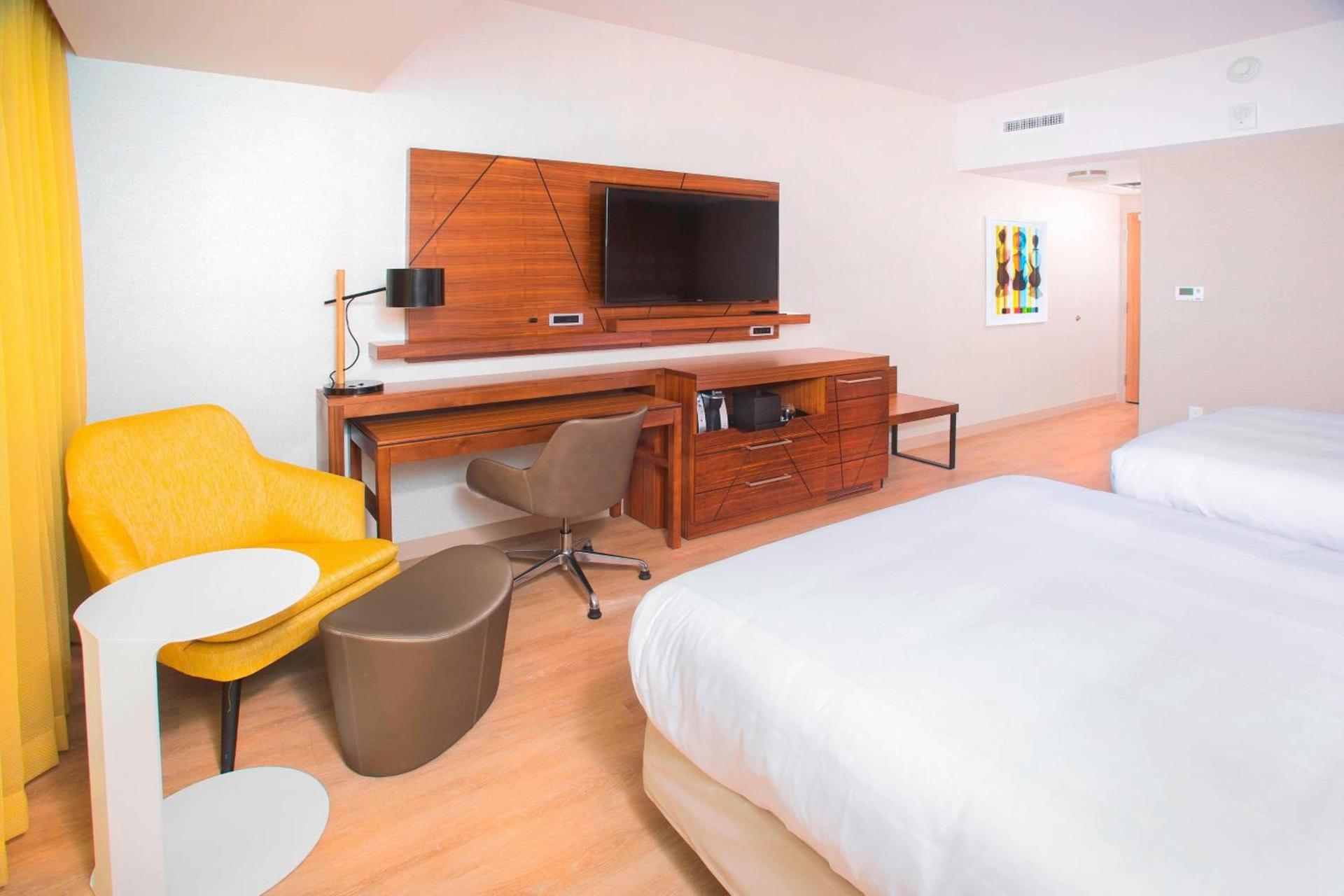 Courtyard by Marriott Santa Monica photo 12