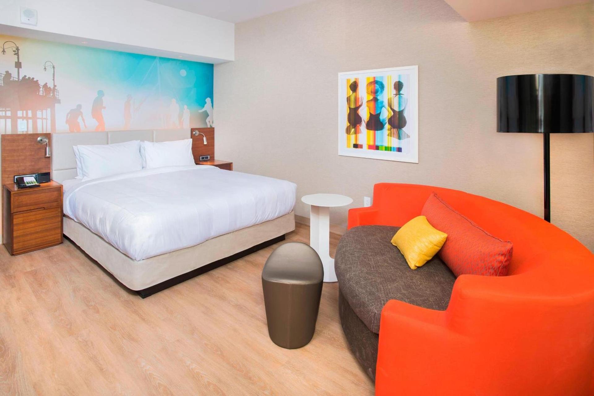 Courtyard by Marriott Santa Monica photo 13
