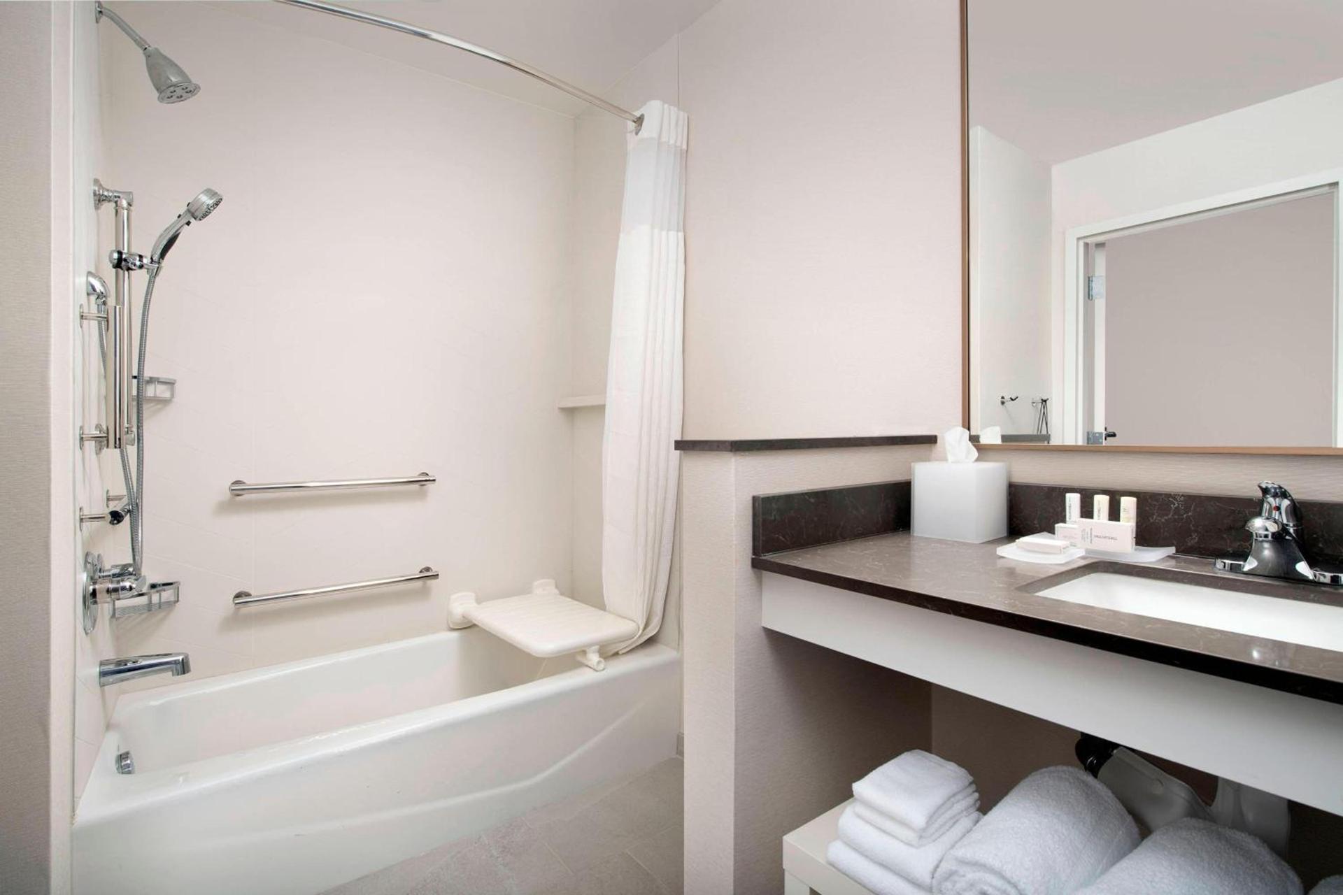Fairfield Inn & Suites by Marriott Miami Airport West/Doral photo 12