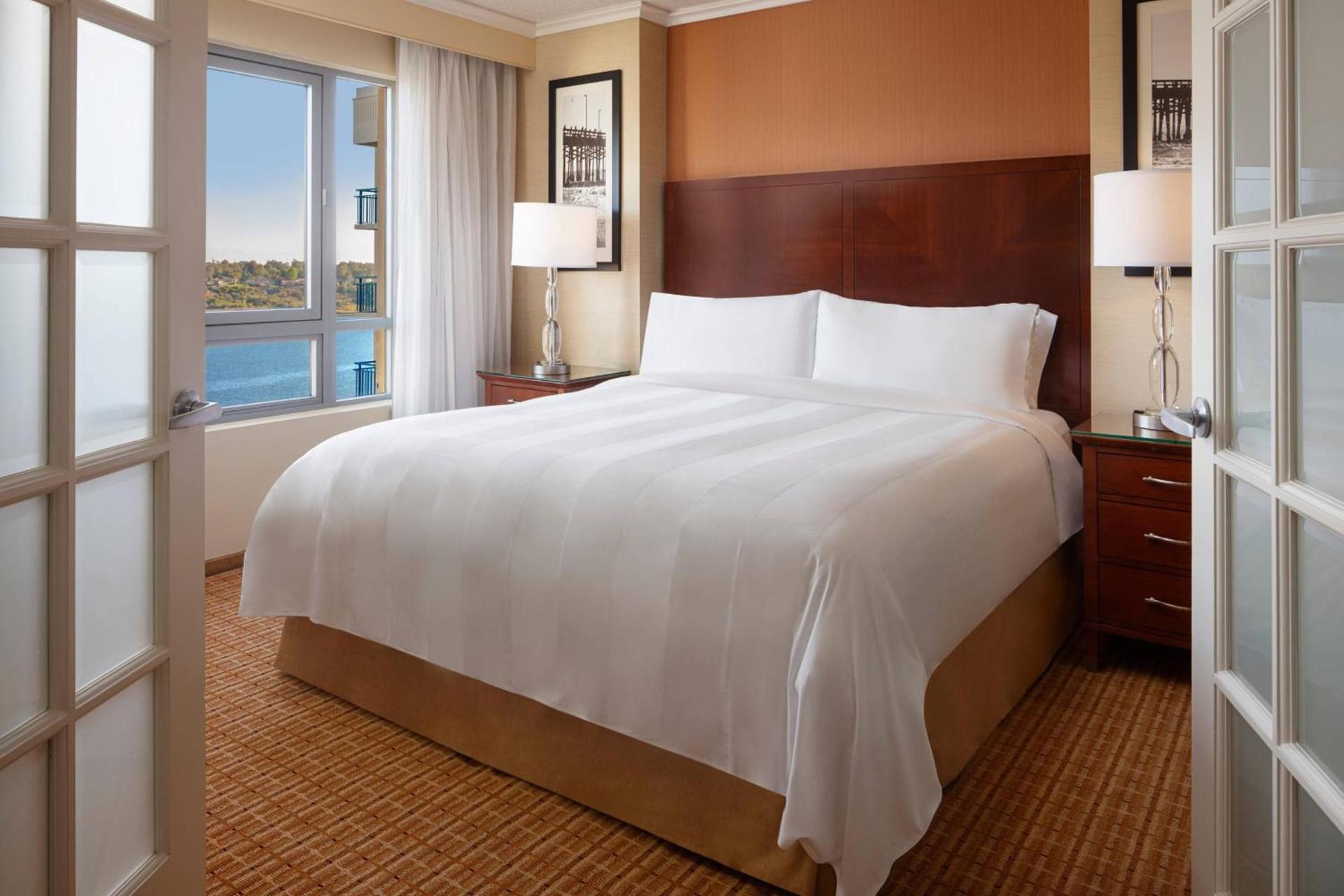 Newport Beach Marriott Bayview photo 10
