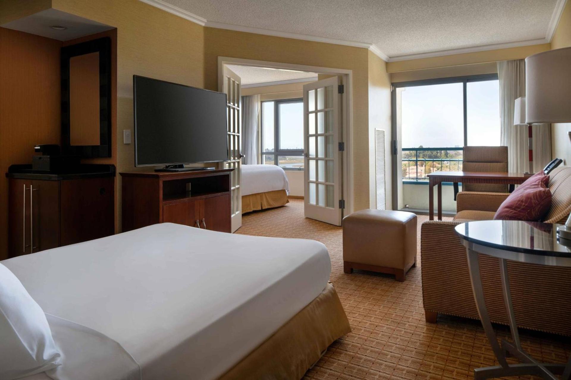 Newport Beach Marriott Bayview photo 12