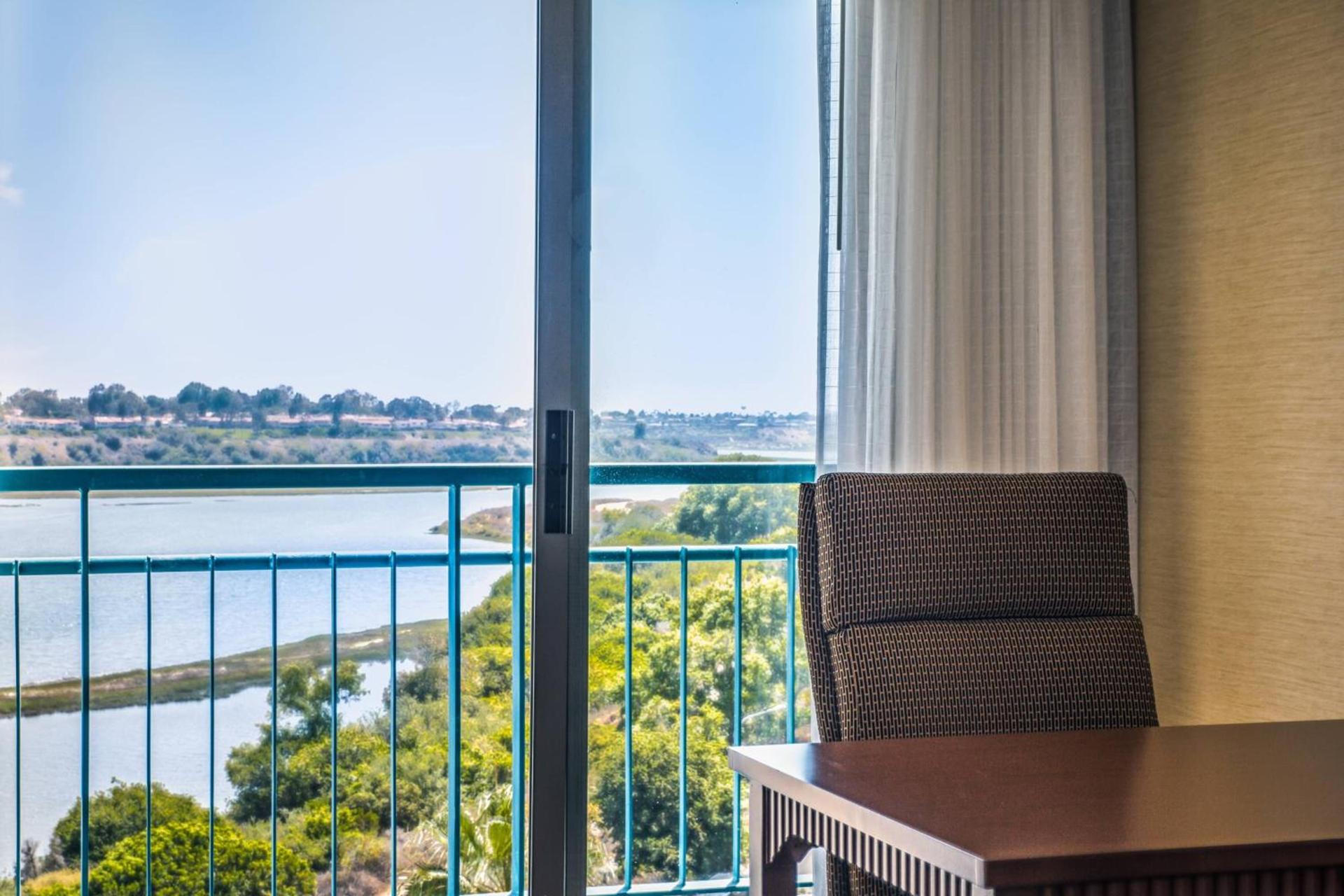 Newport Beach Marriott Bayview photo 22
