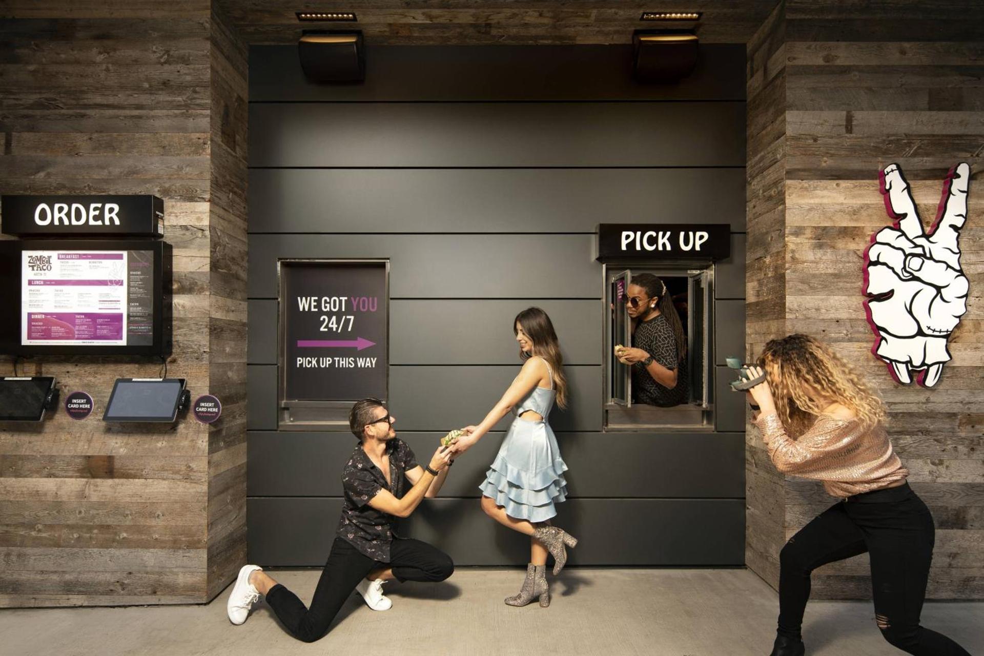 Moxy Austin - University photo 32