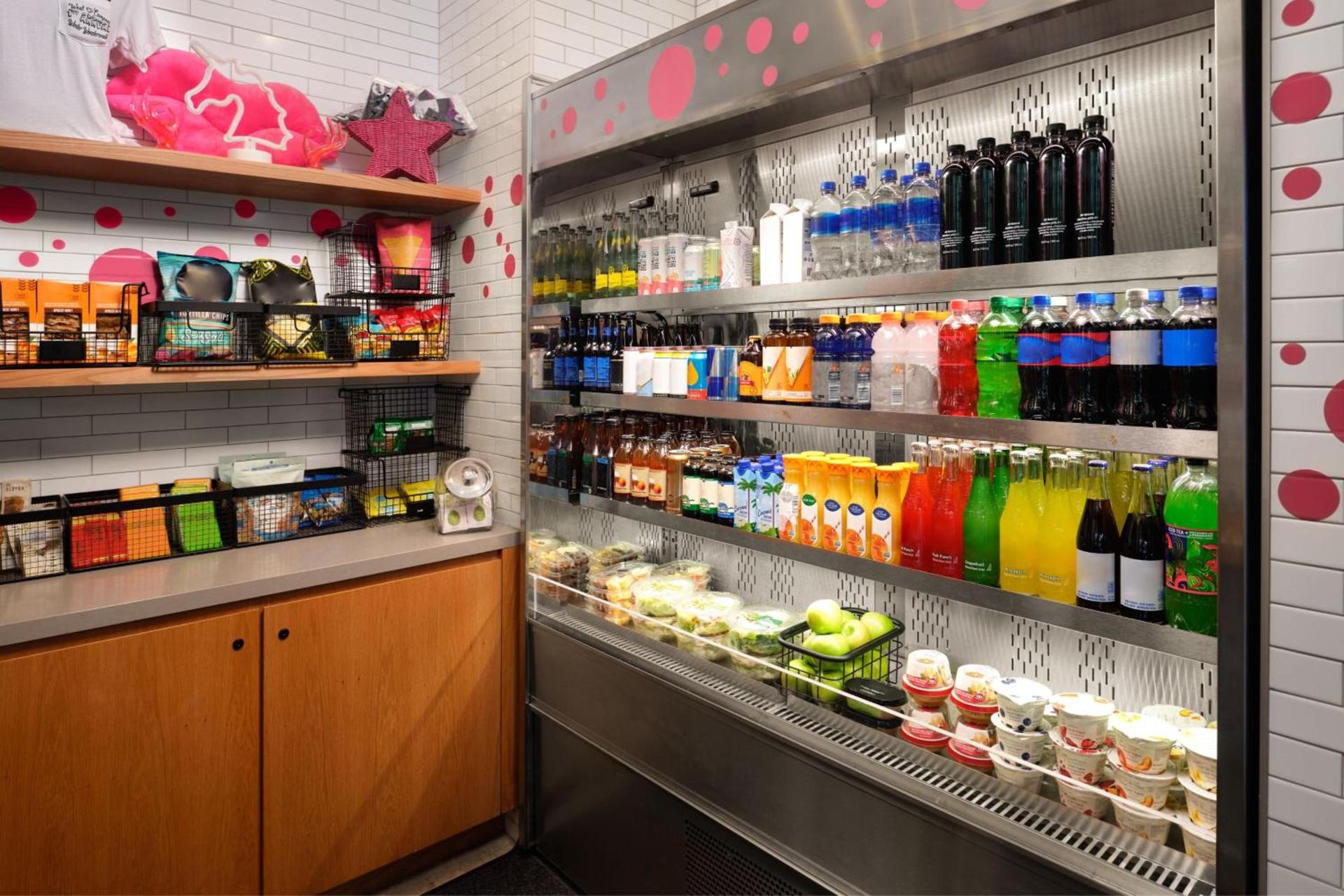 Moxy Austin - University photo 24