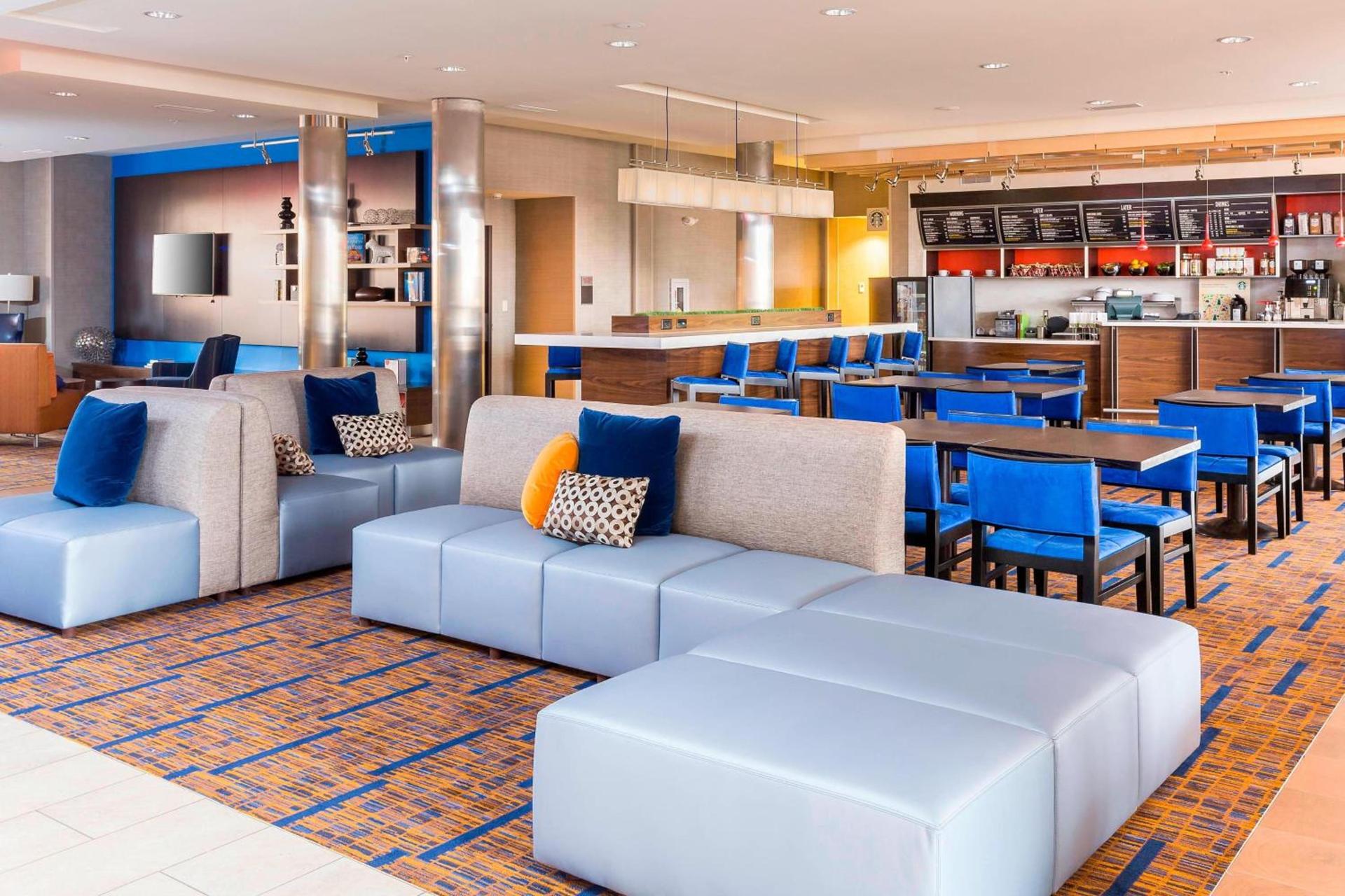 Courtyard by Marriott Bismarck North photo 15
