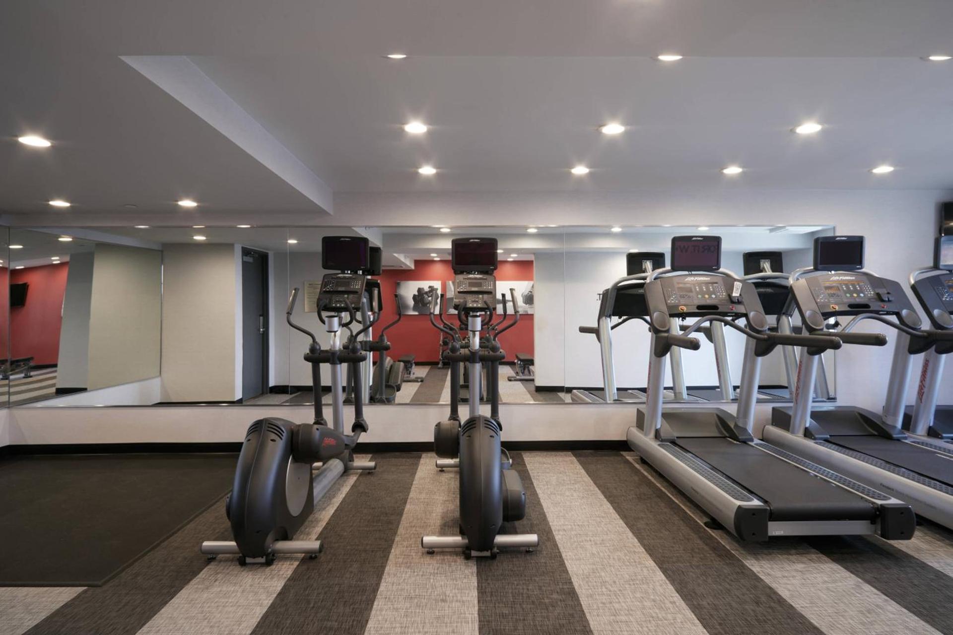 Fairfield Inn & Suites By Marriott Camarillo photo 31