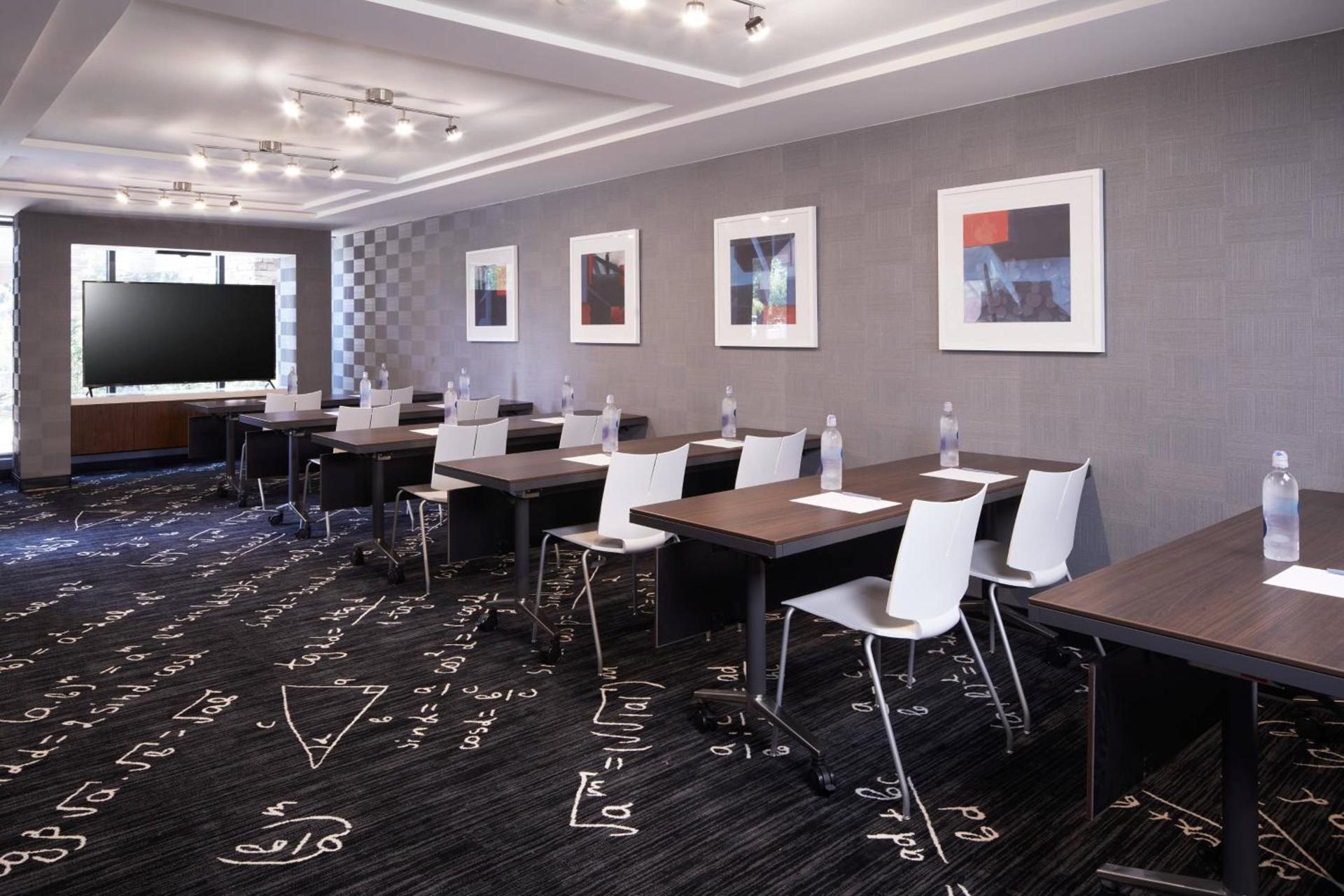 Fairfield Inn & Suites By Marriott Camarillo photo 37