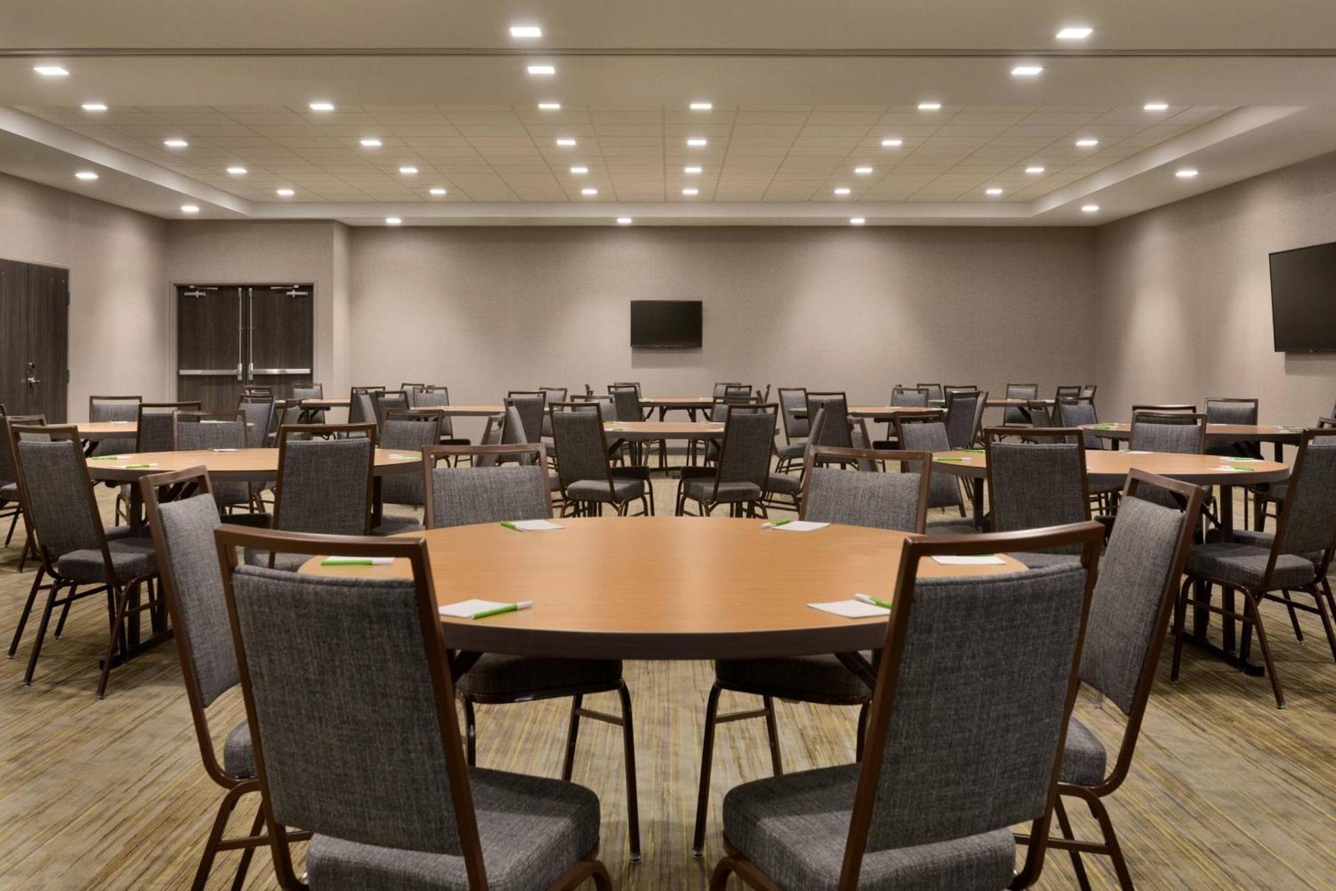 Courtyard by Marriott St Paul Woodbury photo 36