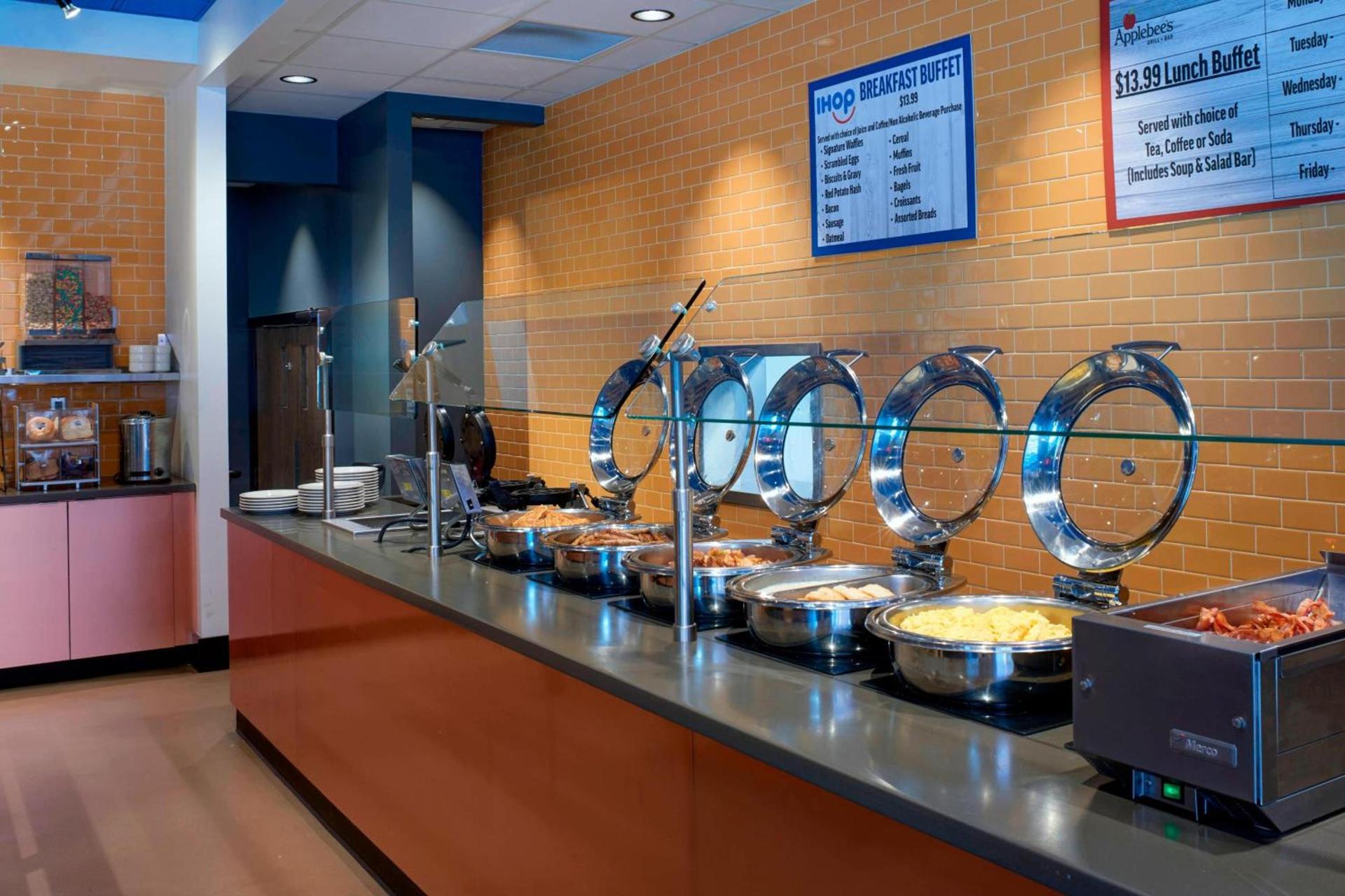 Courtyard by Marriott Detroit Downtown photo 50